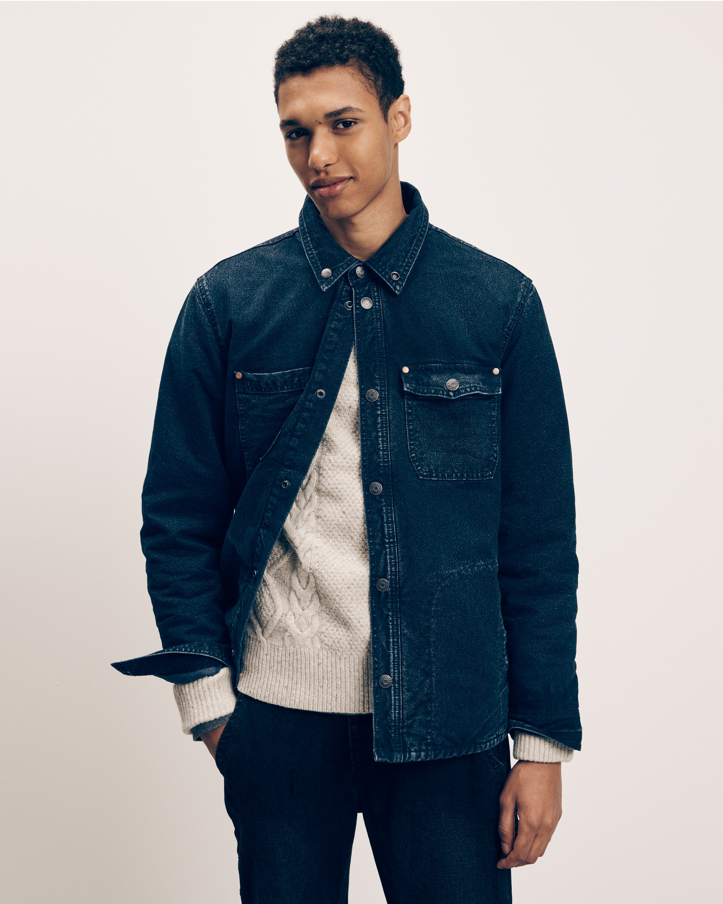 02A_HOL19M_37_A_web_insta_rt