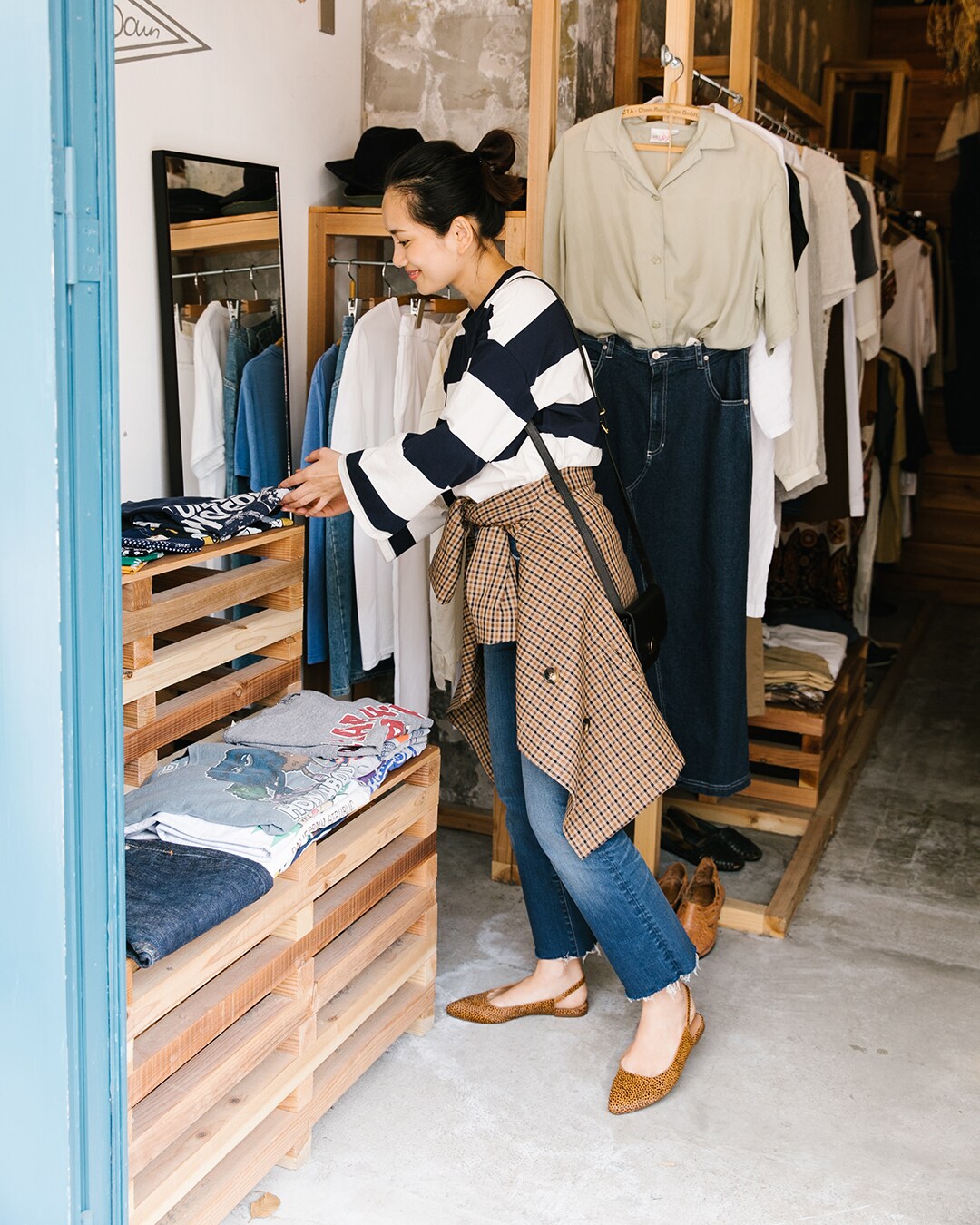 THE SUN GOES DOWN VINTAGE