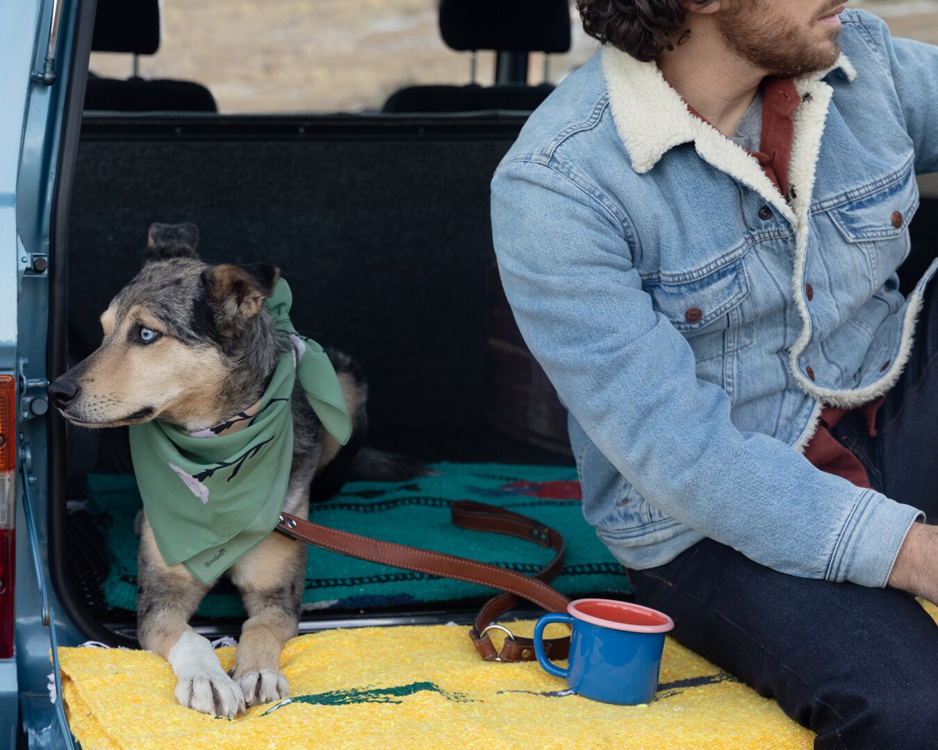 Minga, the stylish pup on the left, wears our Silk Scarf.