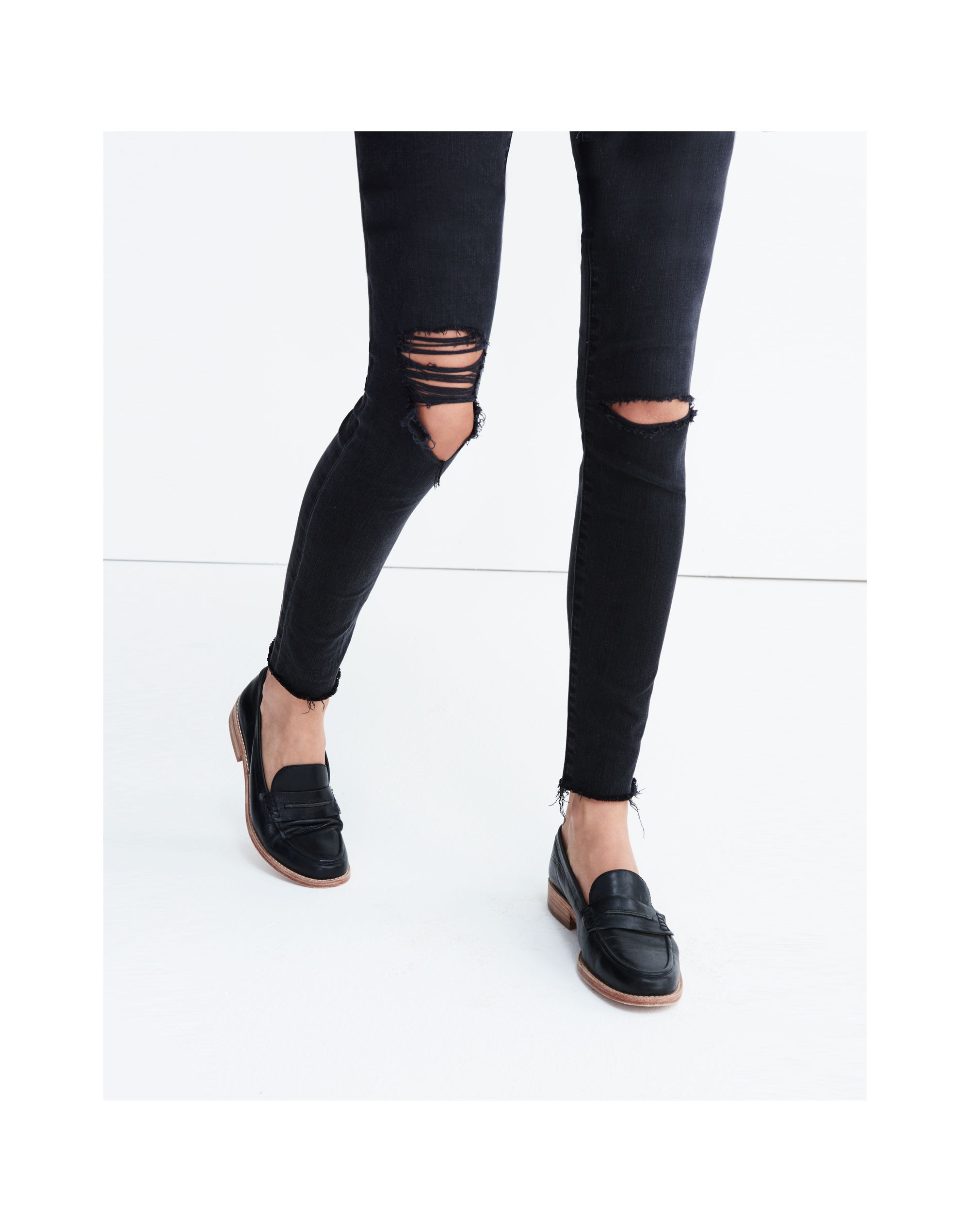9" High-Rise Skinny Jeans in Black Sea