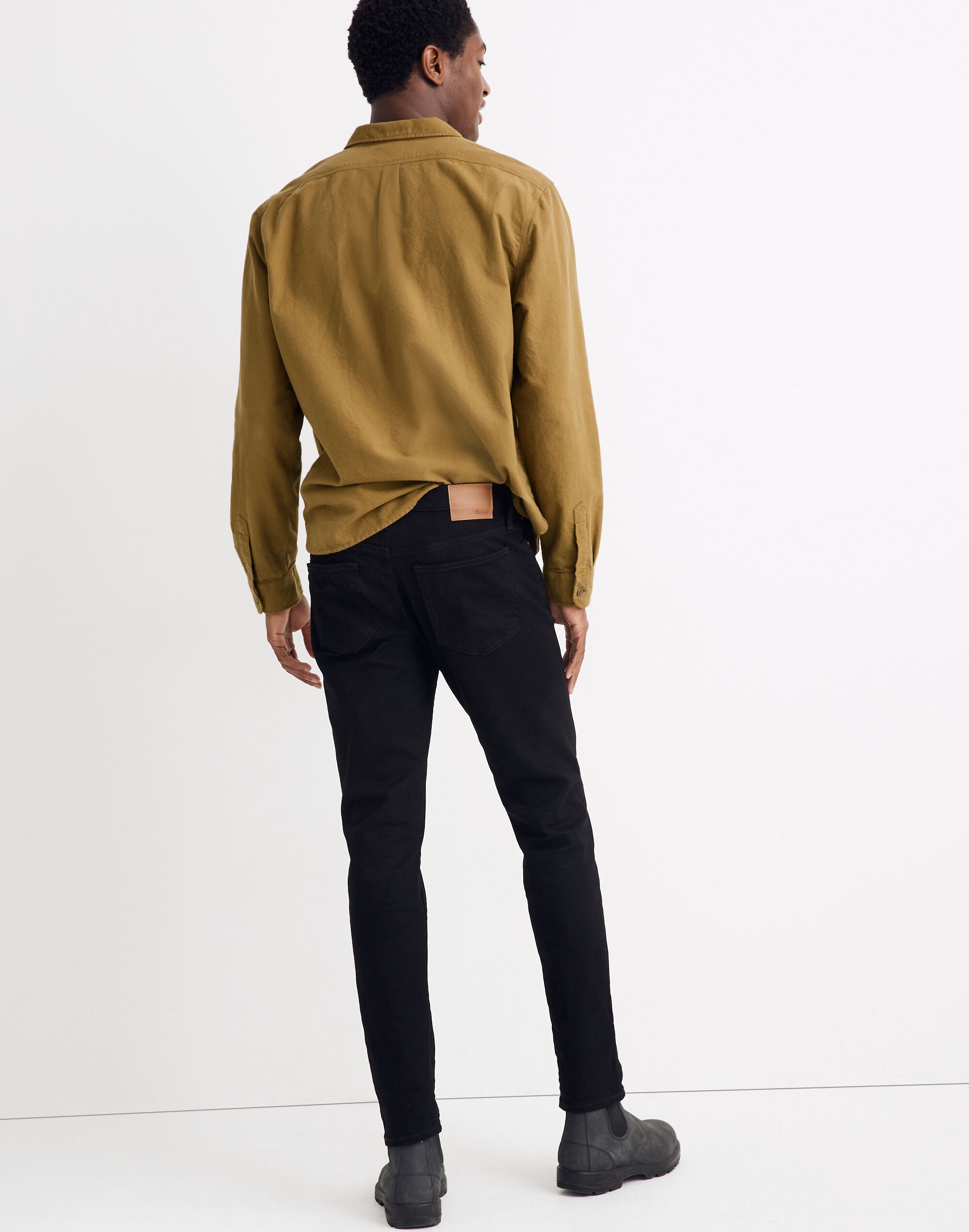 Straight Authentic Flex Jeans in Black Wash