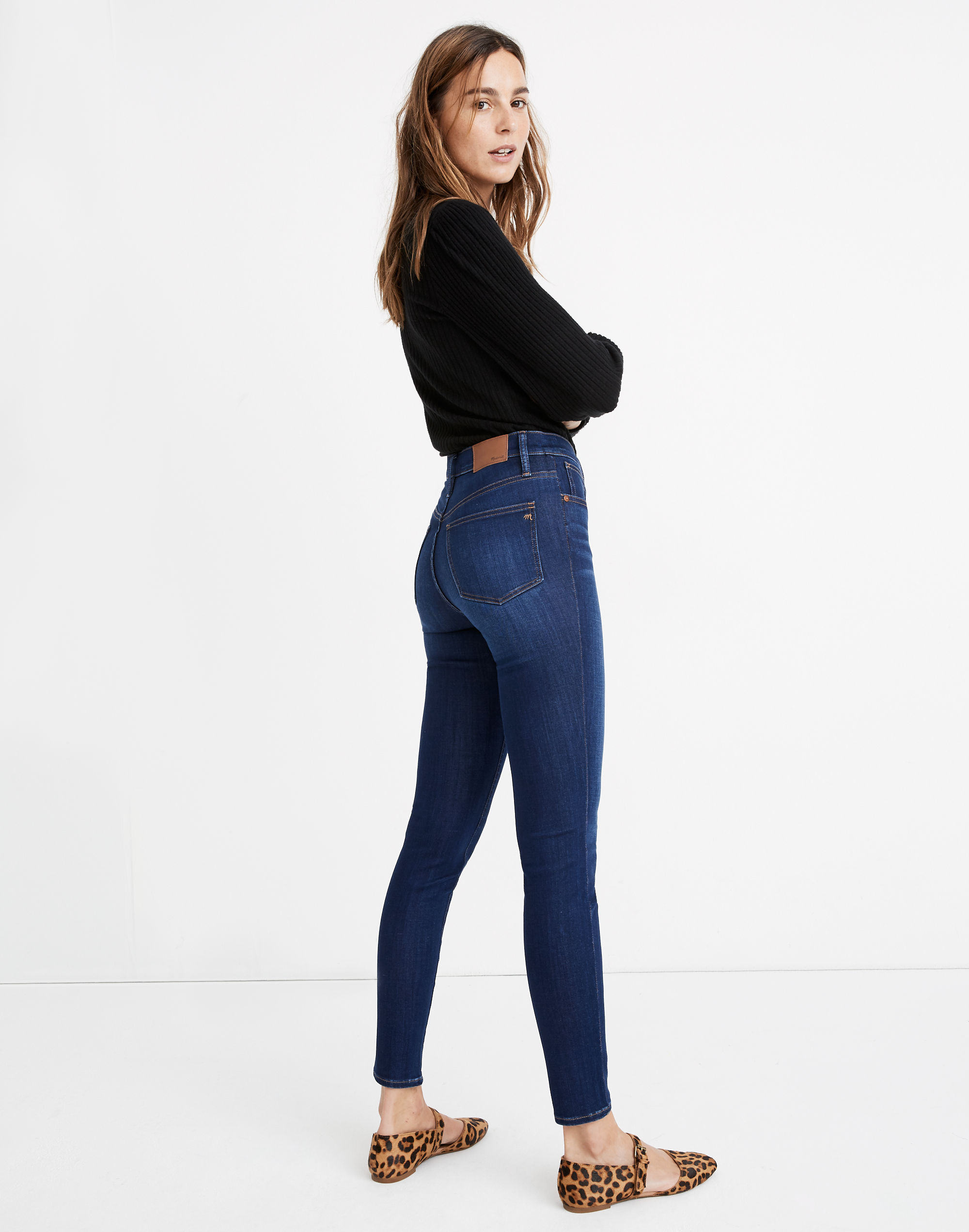 9" Mid-Rise Skinny Jeans in Julie Wash: Button-Front TENCEL&trade; Denim Edition