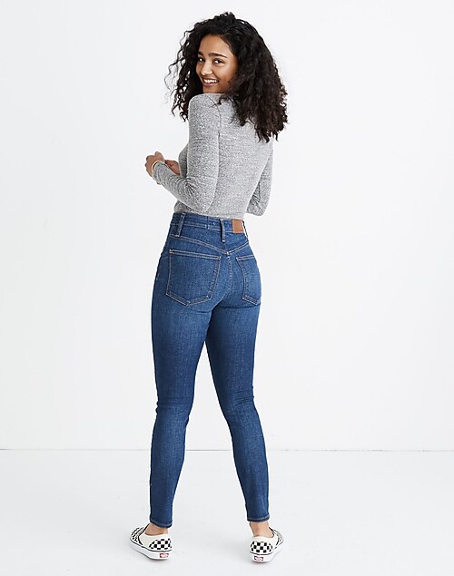 Petite Curvy High-Rise Skinny Jeans in Moreaux Wash