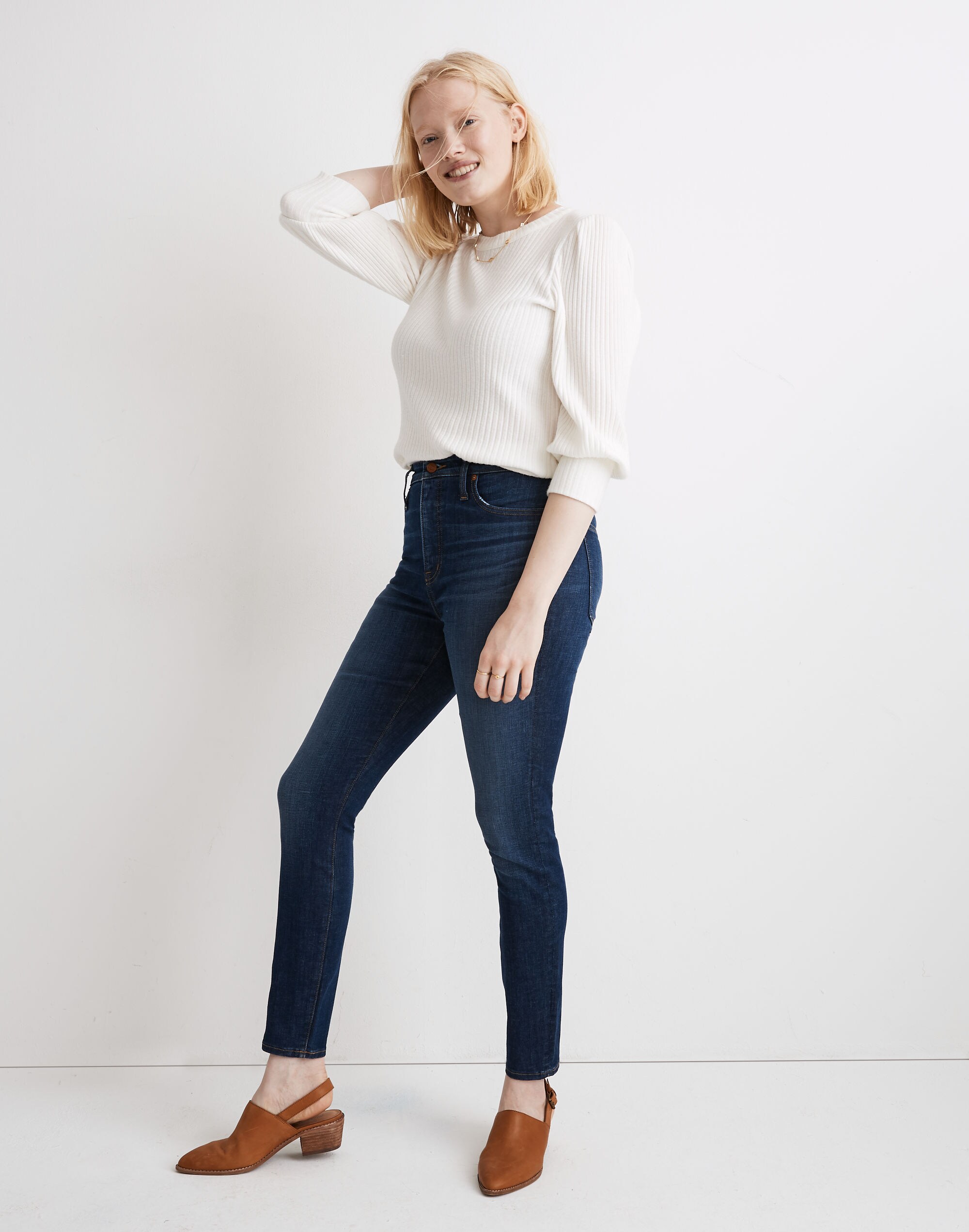 Curvy High-Rise Skinny Jeans in Moreaux Wash