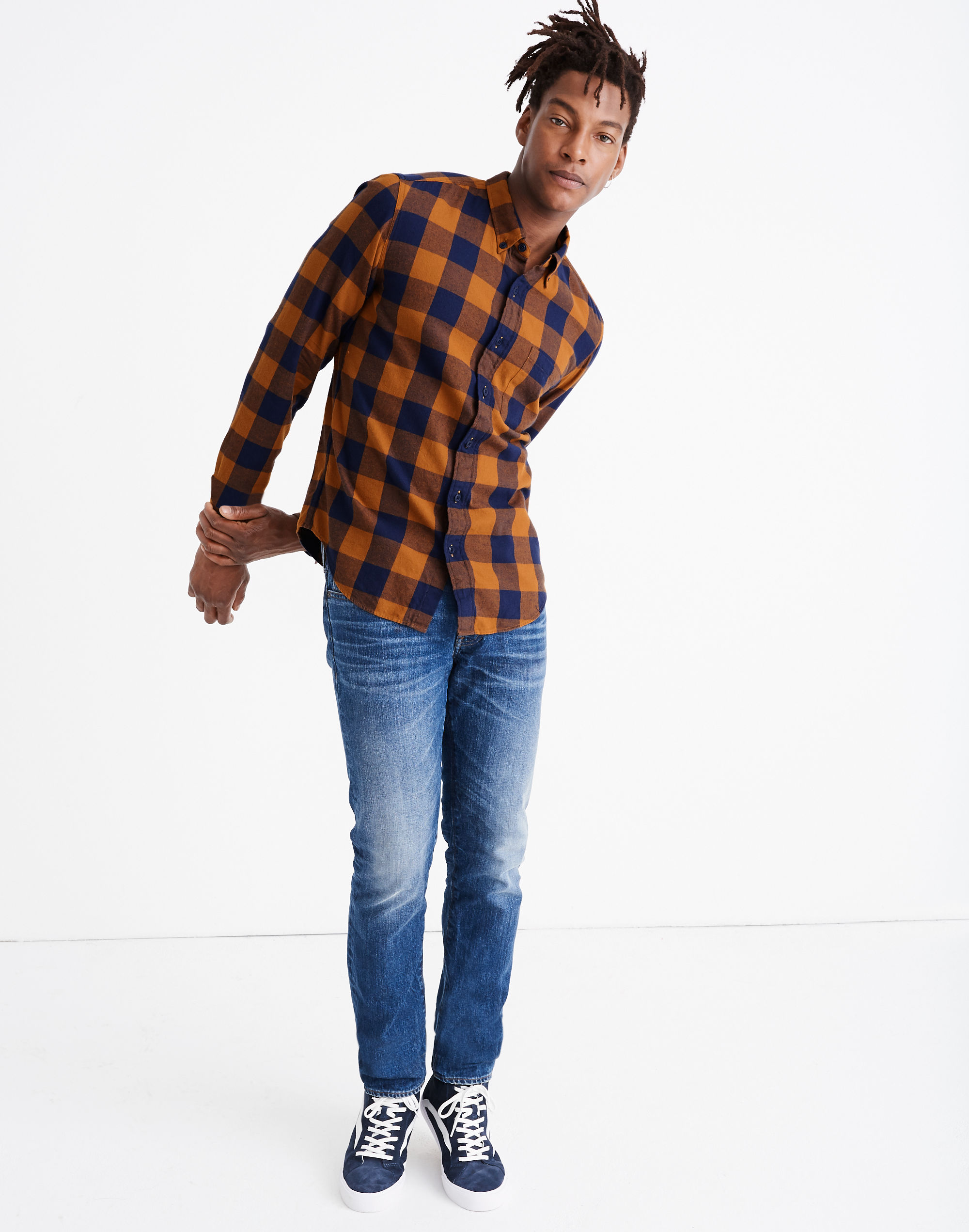 Lightweight Flannel Button-Down Shirt in Buffalo Check
