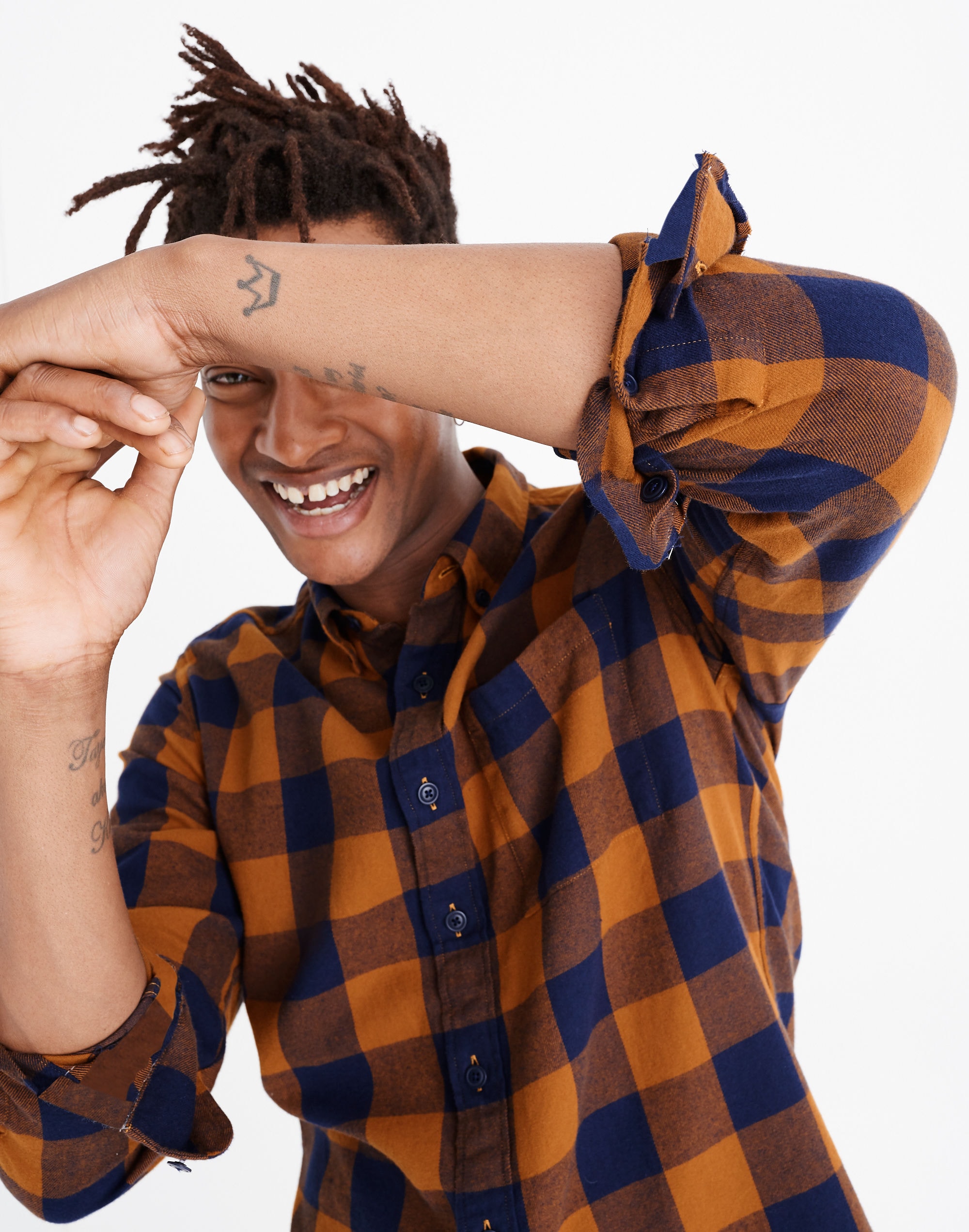 Lightweight Flannel Button-Down Shirt in Buffalo Check