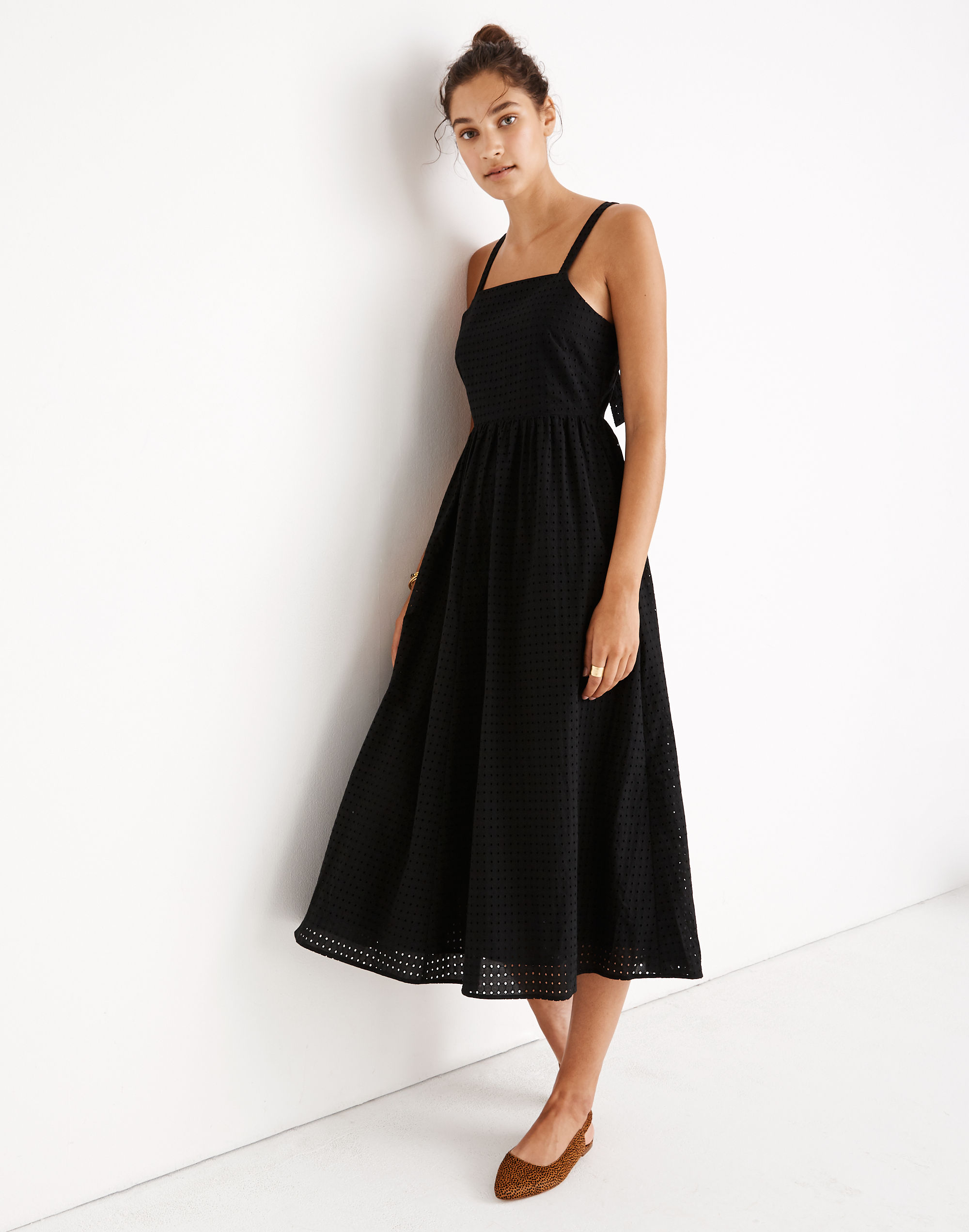 eyelet bow-back midi dress