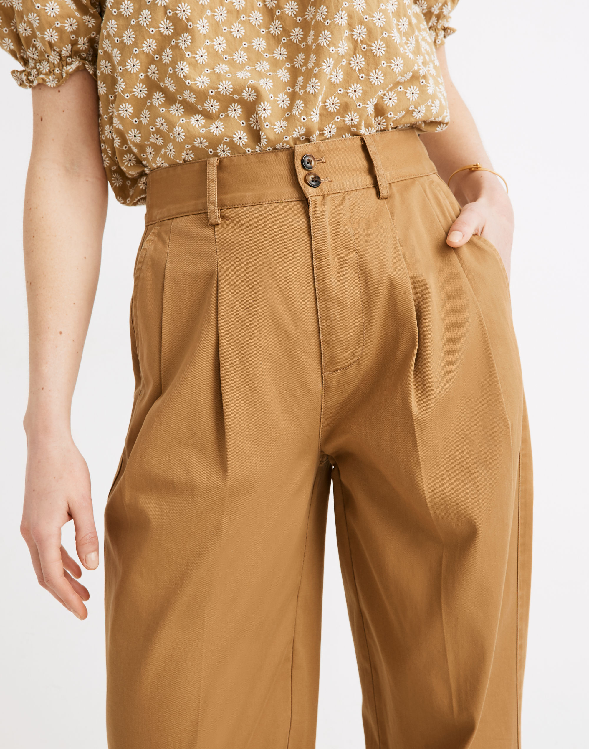 Pleated Taper Wide-Leg Pants