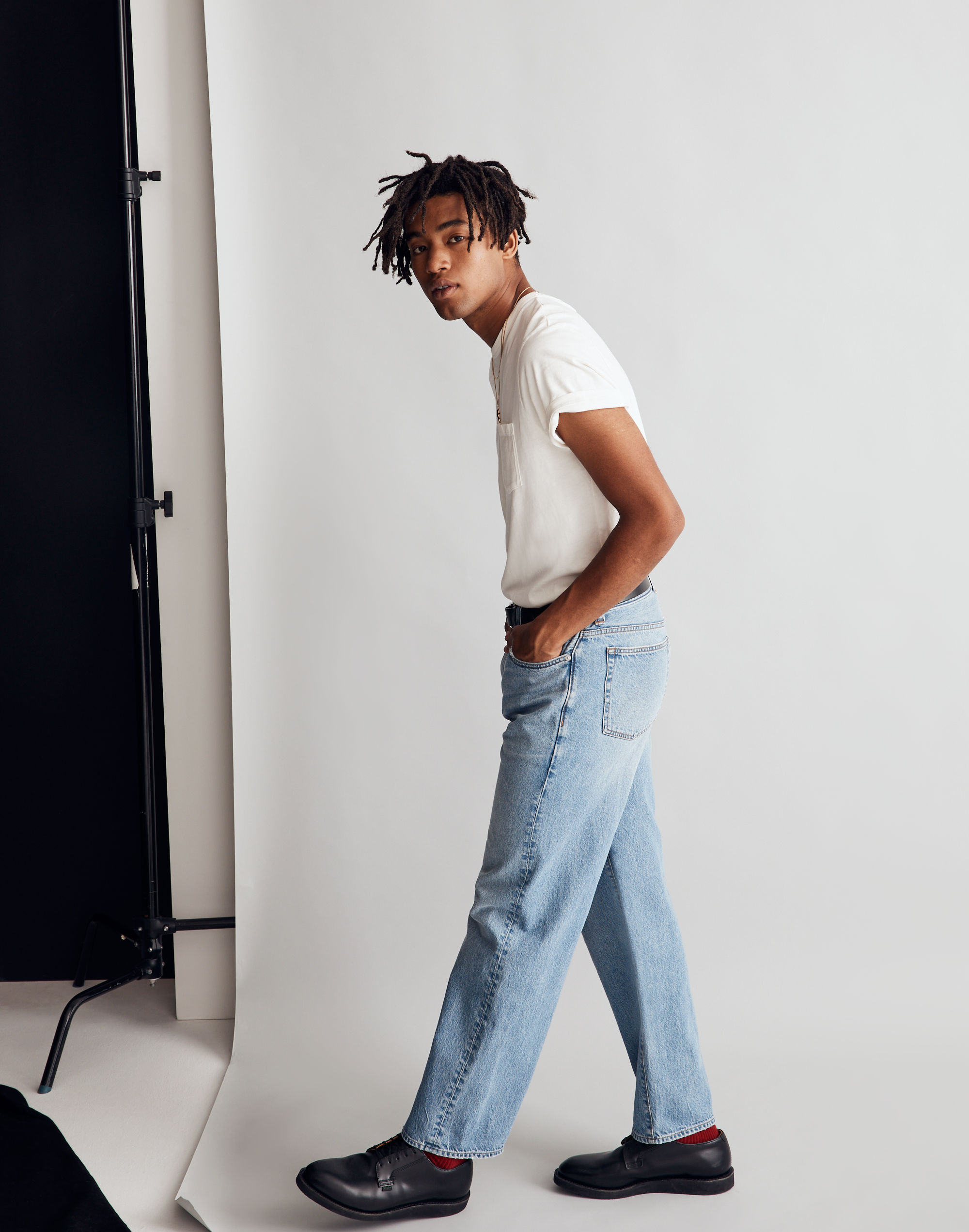 Garment-Dyed Allday Crewneck Pocket Tee in lighthouse image 2