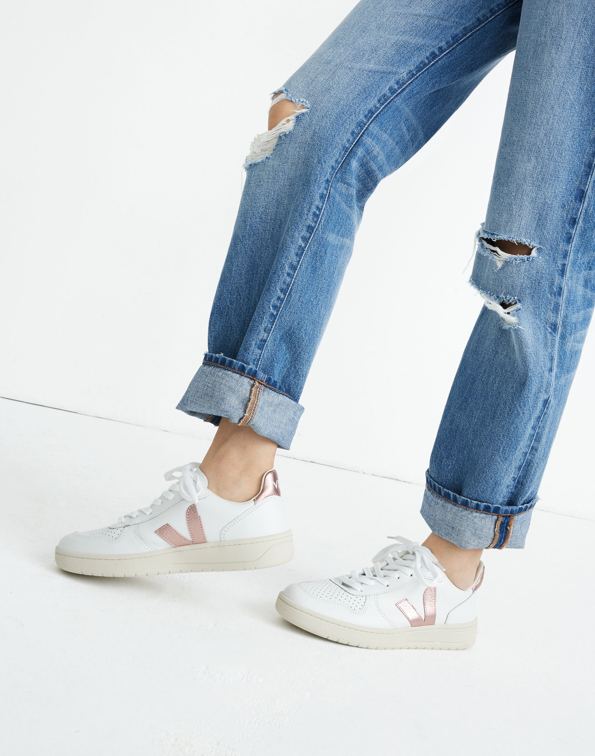 Veja&trade; Leather V-10 Lace-Up Sneakers in White with Metallic Pink Accents