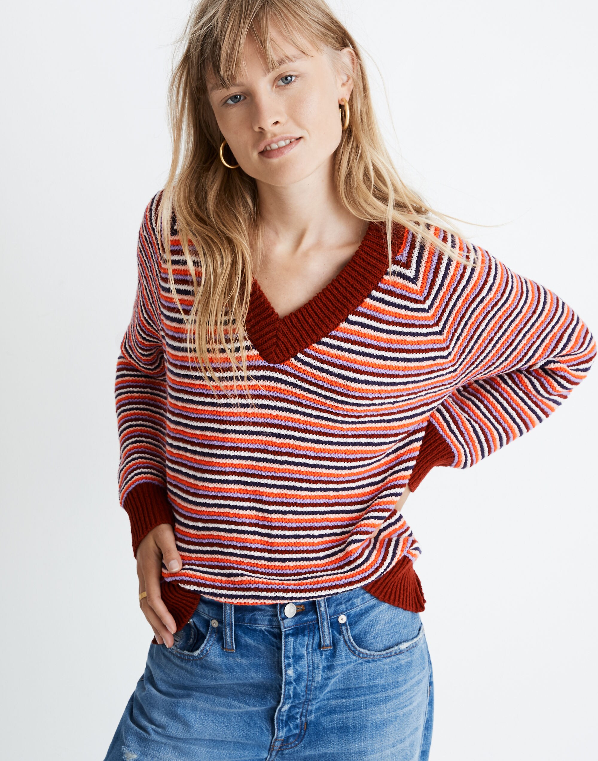 Arden V-Neck Crop Pullover Sweater in Stripe