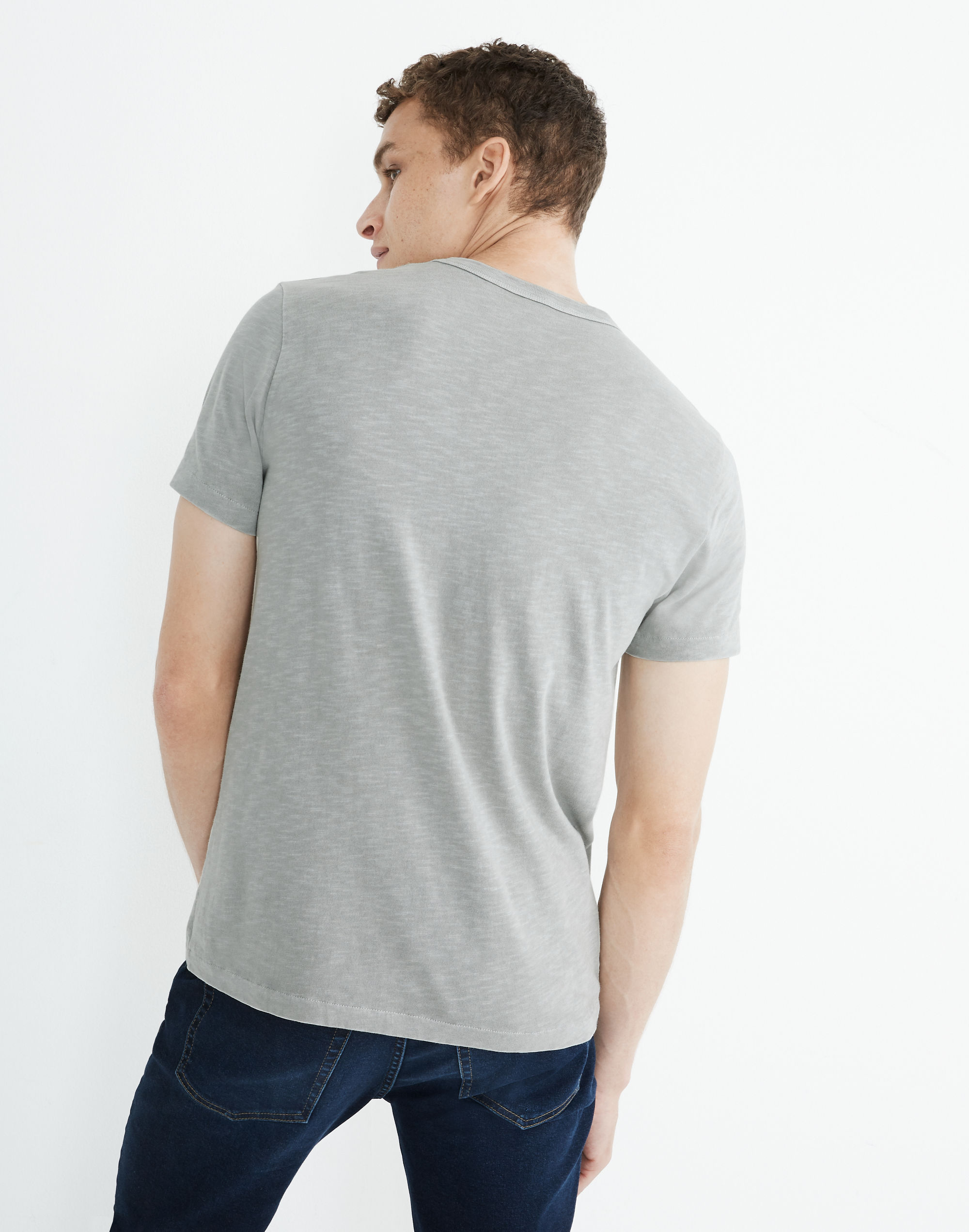 Mountain Graphic Allday Crewneck Tee