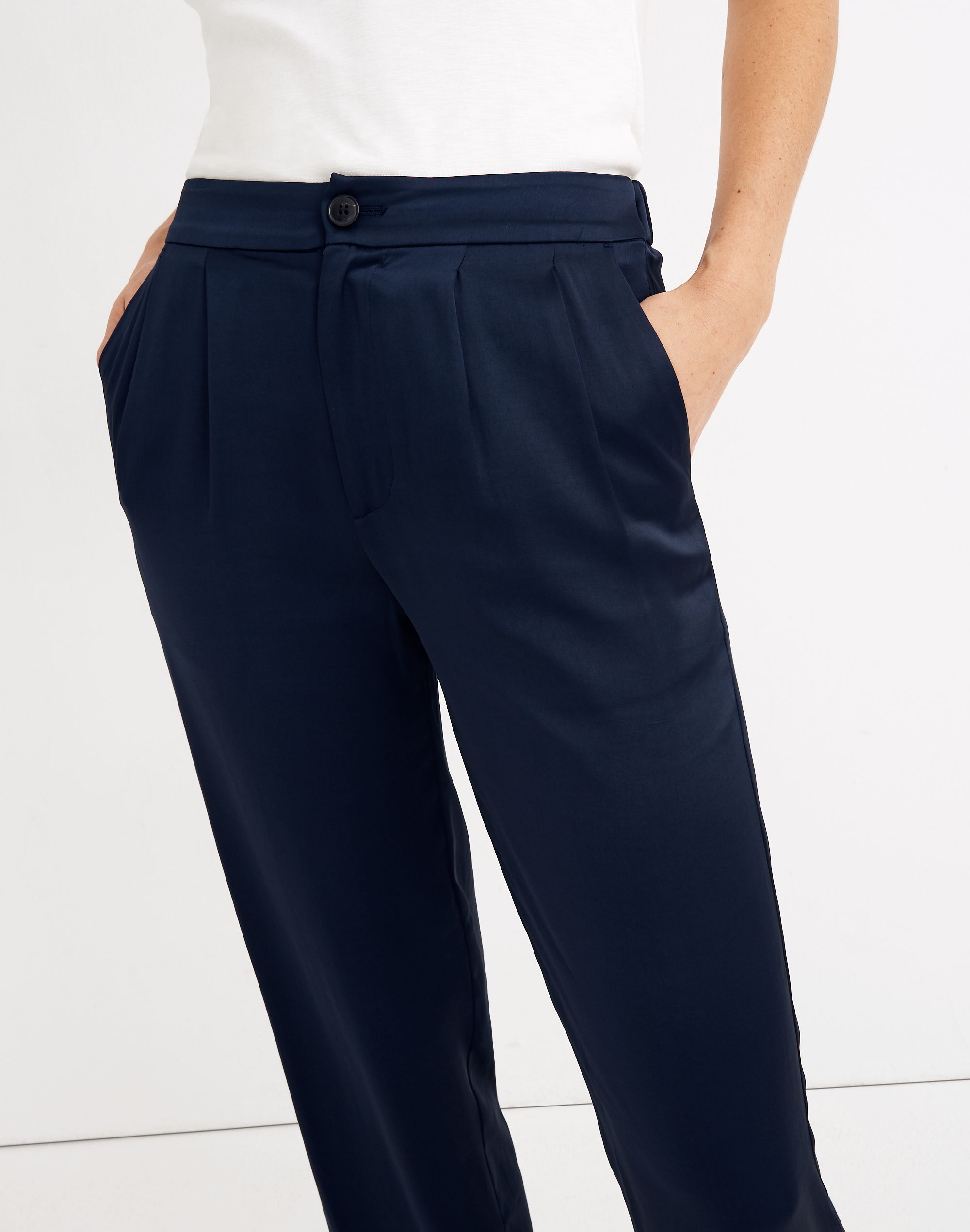 Drapey Tapered Pleat Pants