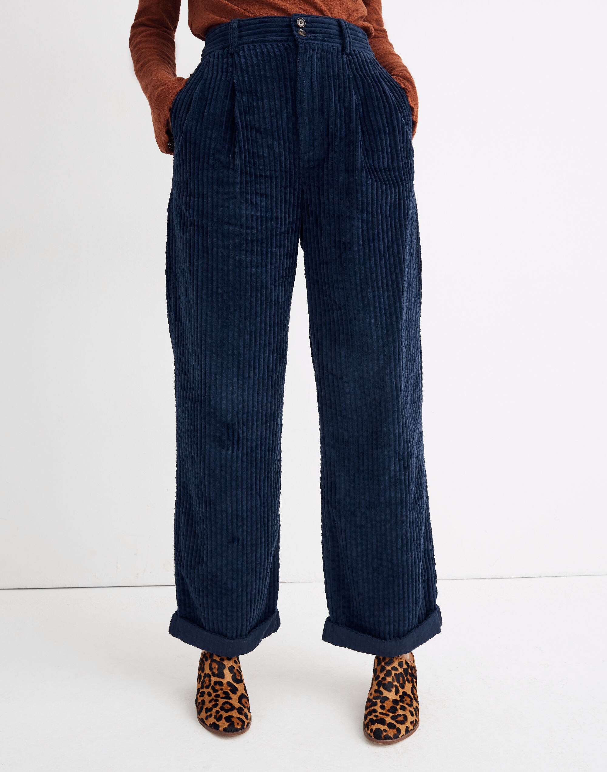 Pleated Wide-Leg Full-Length Pants in Corduroy