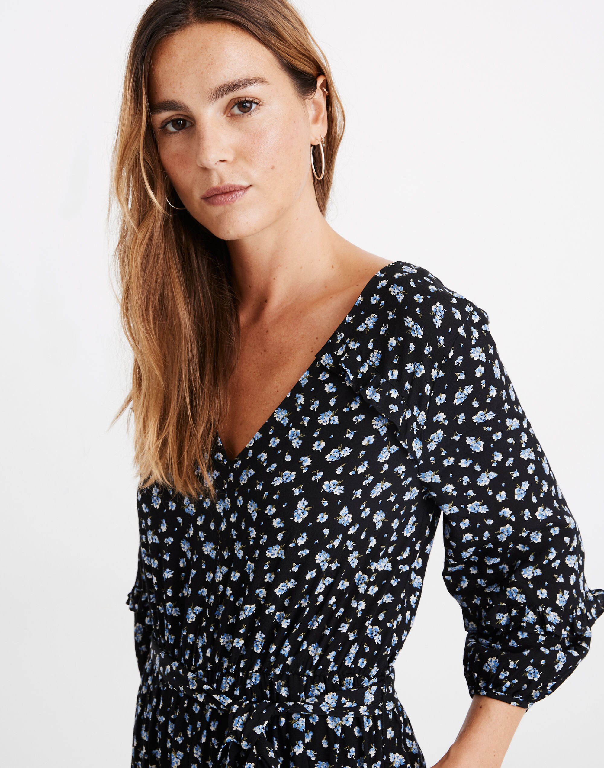 Ruffle-Sleeve Tie-Waist Jumpsuit in Baby's Breath