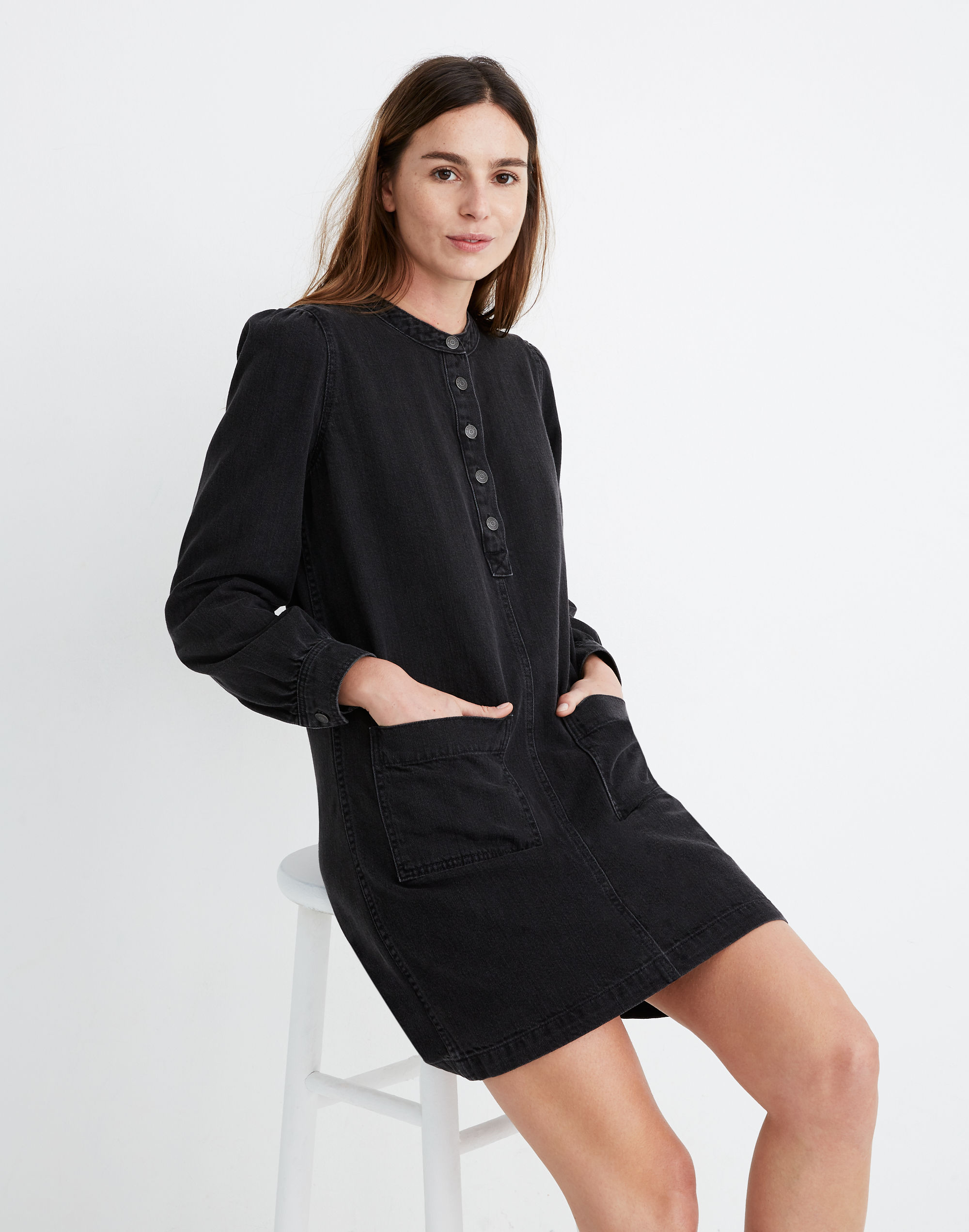 Denim Patch-Pocket Popover Shirtdress in Shrader Wash