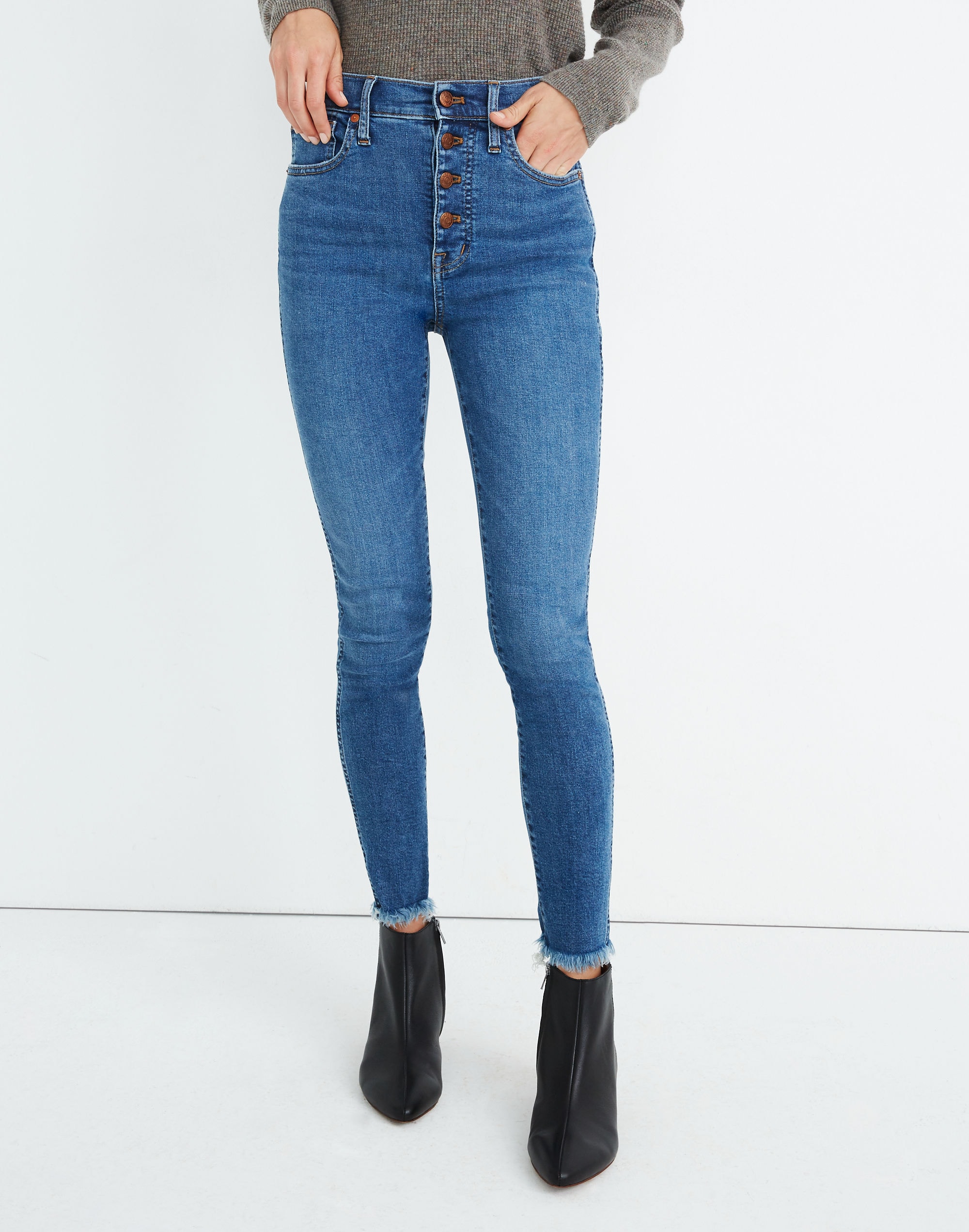 10" High-Rise Skinny Jeans in Mackey Wash: Button-Front Edition