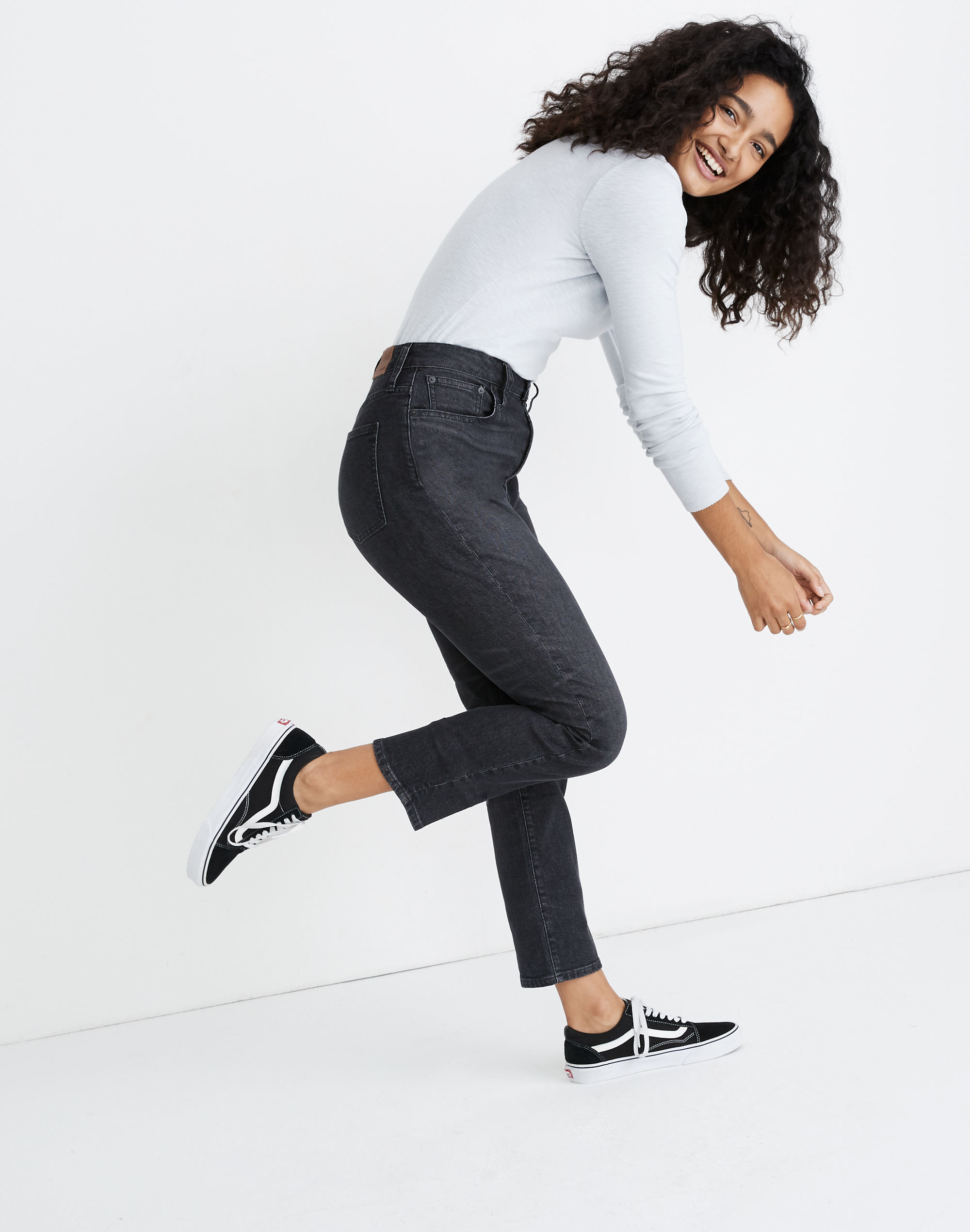 The Petite Curvy Perfect Vintage Jean in Sumner Wash