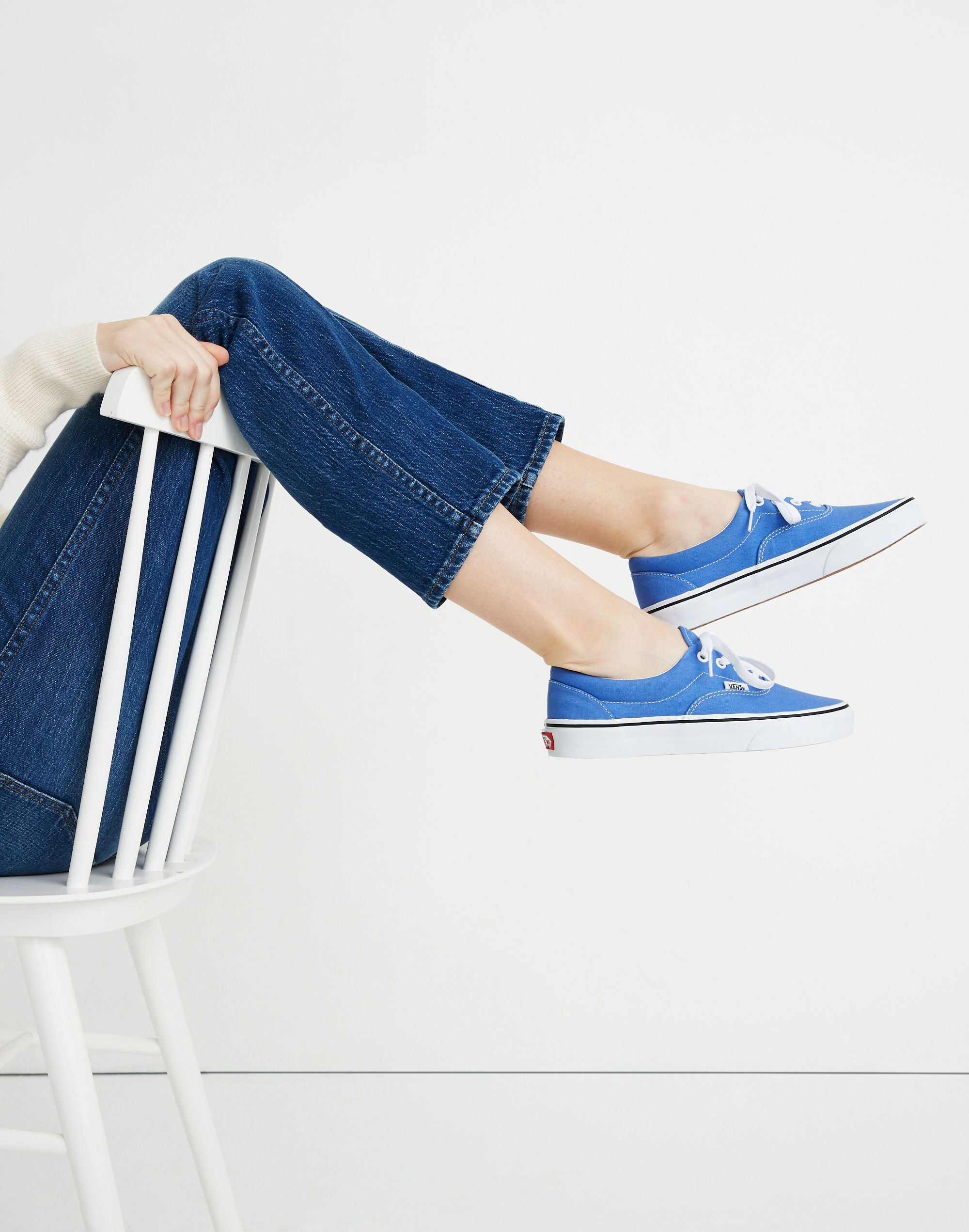 Vans&reg; Unisex Era Sneakers in Canvas