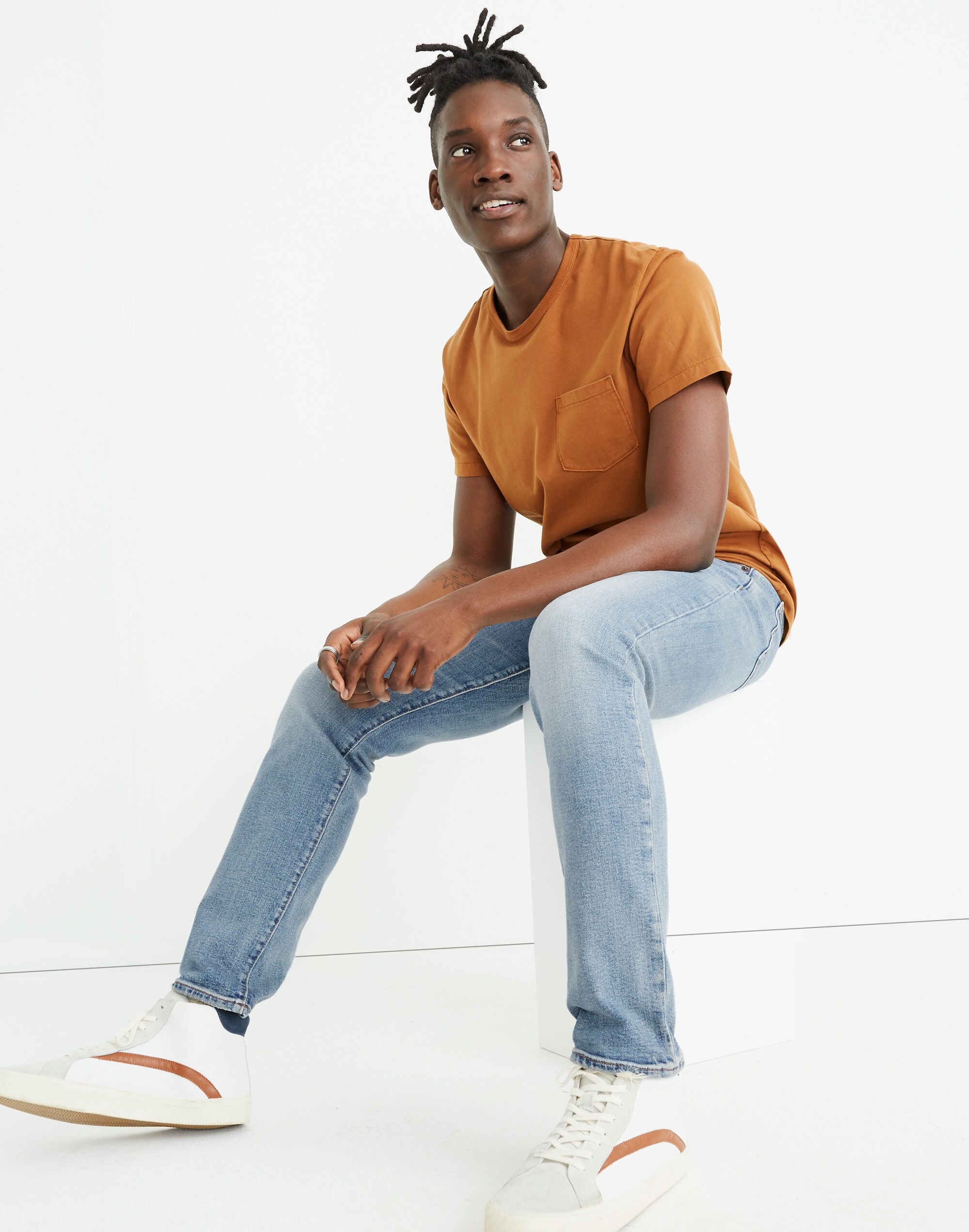 Athletic Slim Authentic Flex Jeans in Bleecker Wash