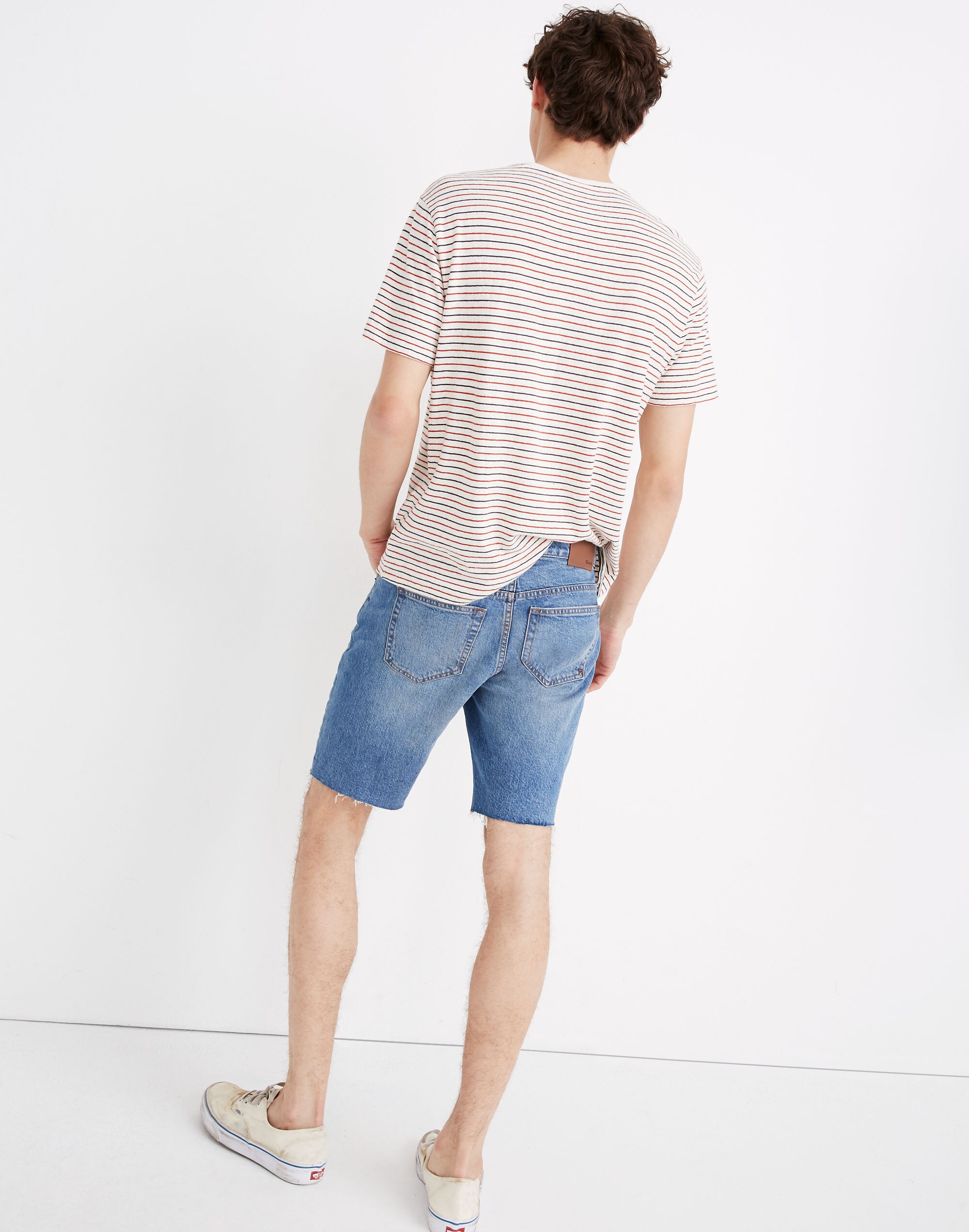 9" Denim Shorts in Eastchase Wash