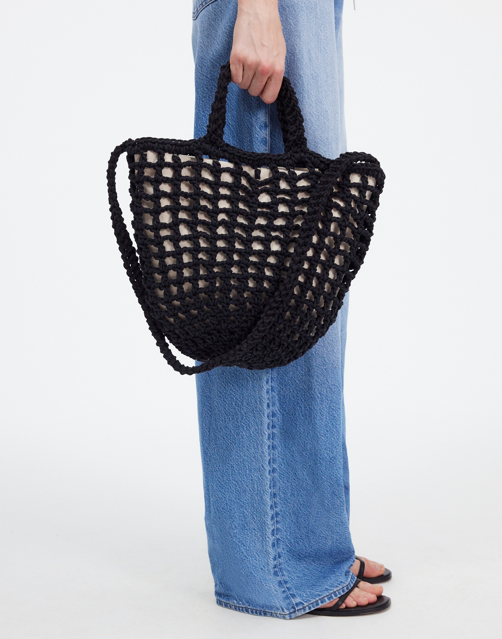 The Crocheted Shoulder Bag