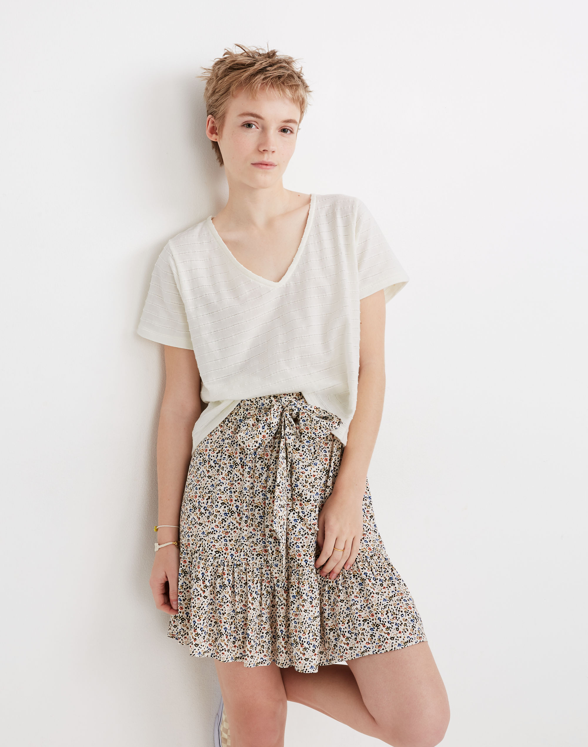textured v-neck setlist boxy top
