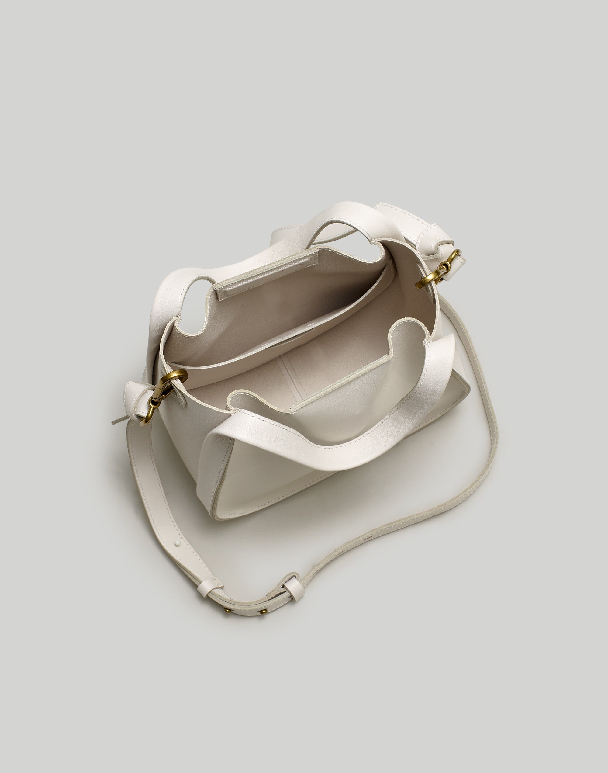 The Sydney Crossbody Bag