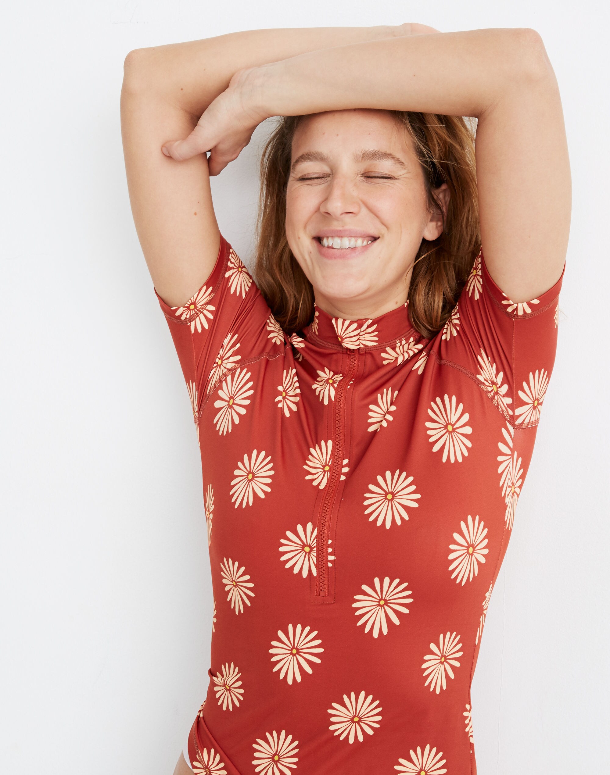 Madewell Second Wave Short-Sleeve Rash Guard in Daisy Daydream