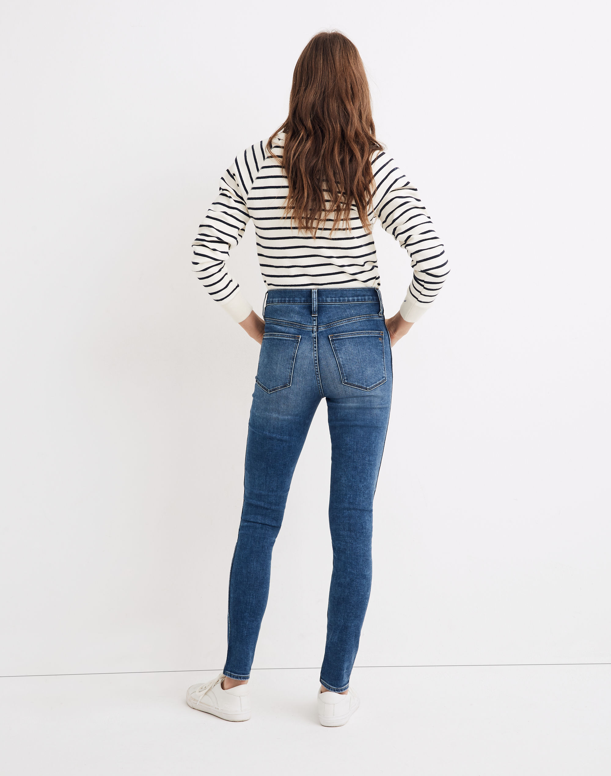 10" High-Rise Roadtripper Jeans in Ridgefield Wash: Zip-Front Edition