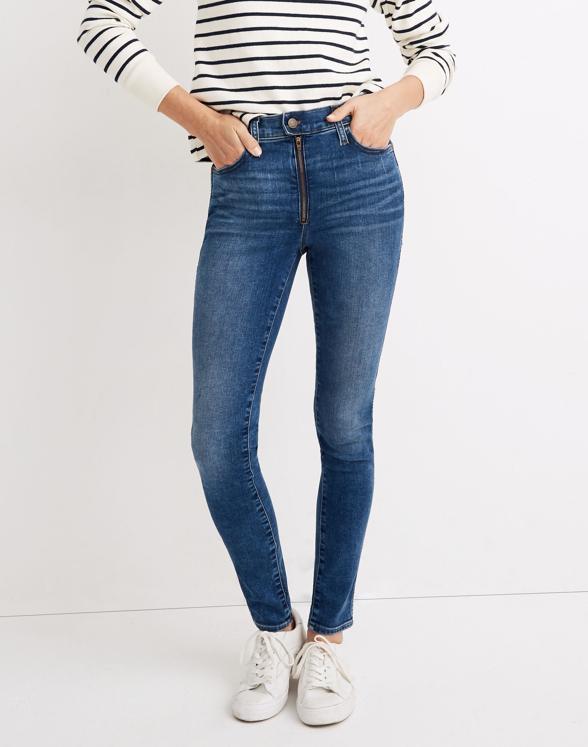10" High-Rise Roadtripper Jeans in Ridgefield Wash: Zip-Front Edition
