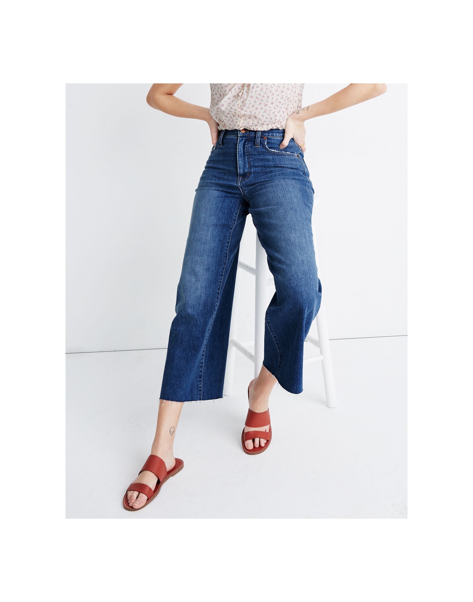 Petite Wide-Leg Crop Jeans in Marsing Wash: Raw-Hem Edition