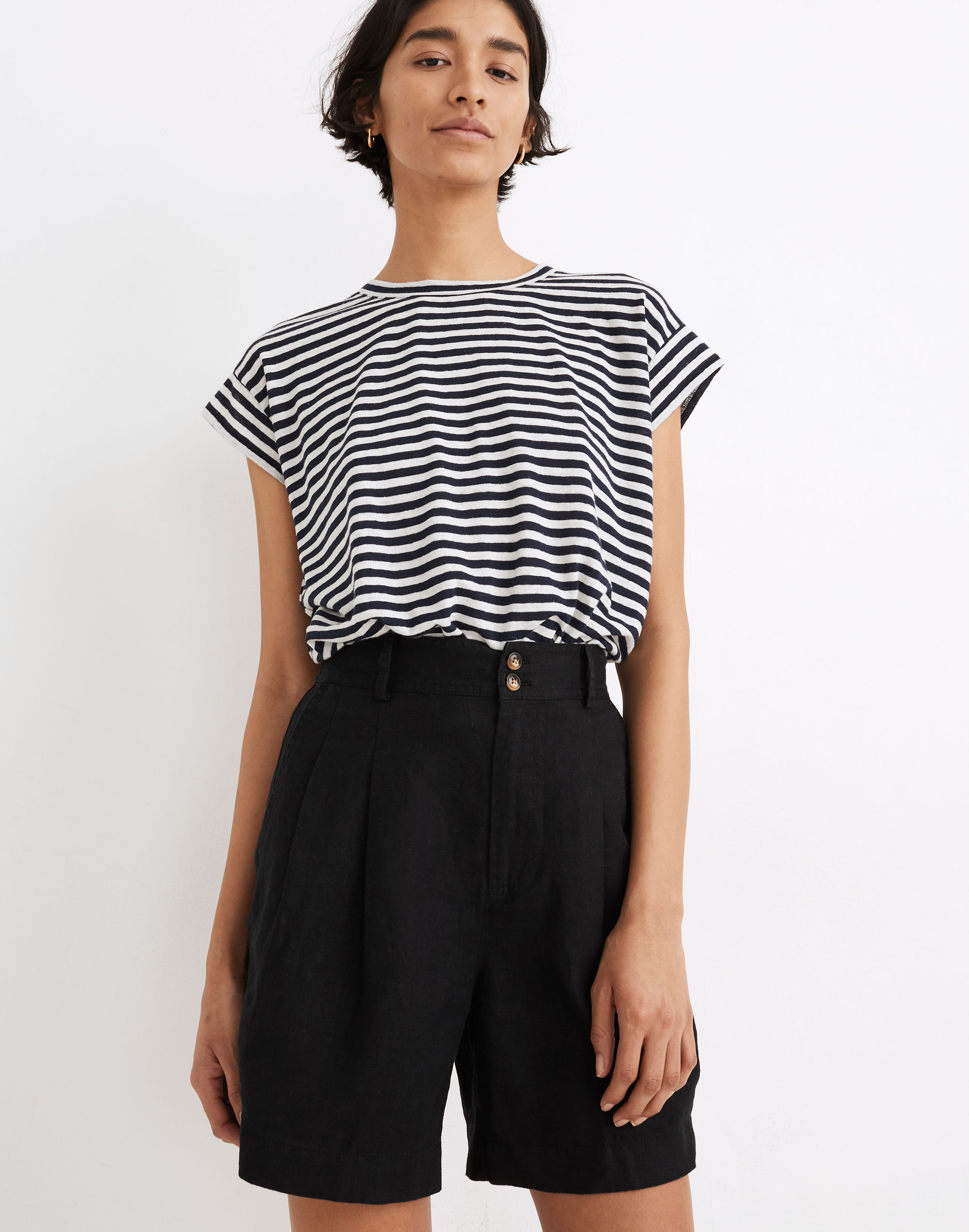 Linen Long Pleated Shorts