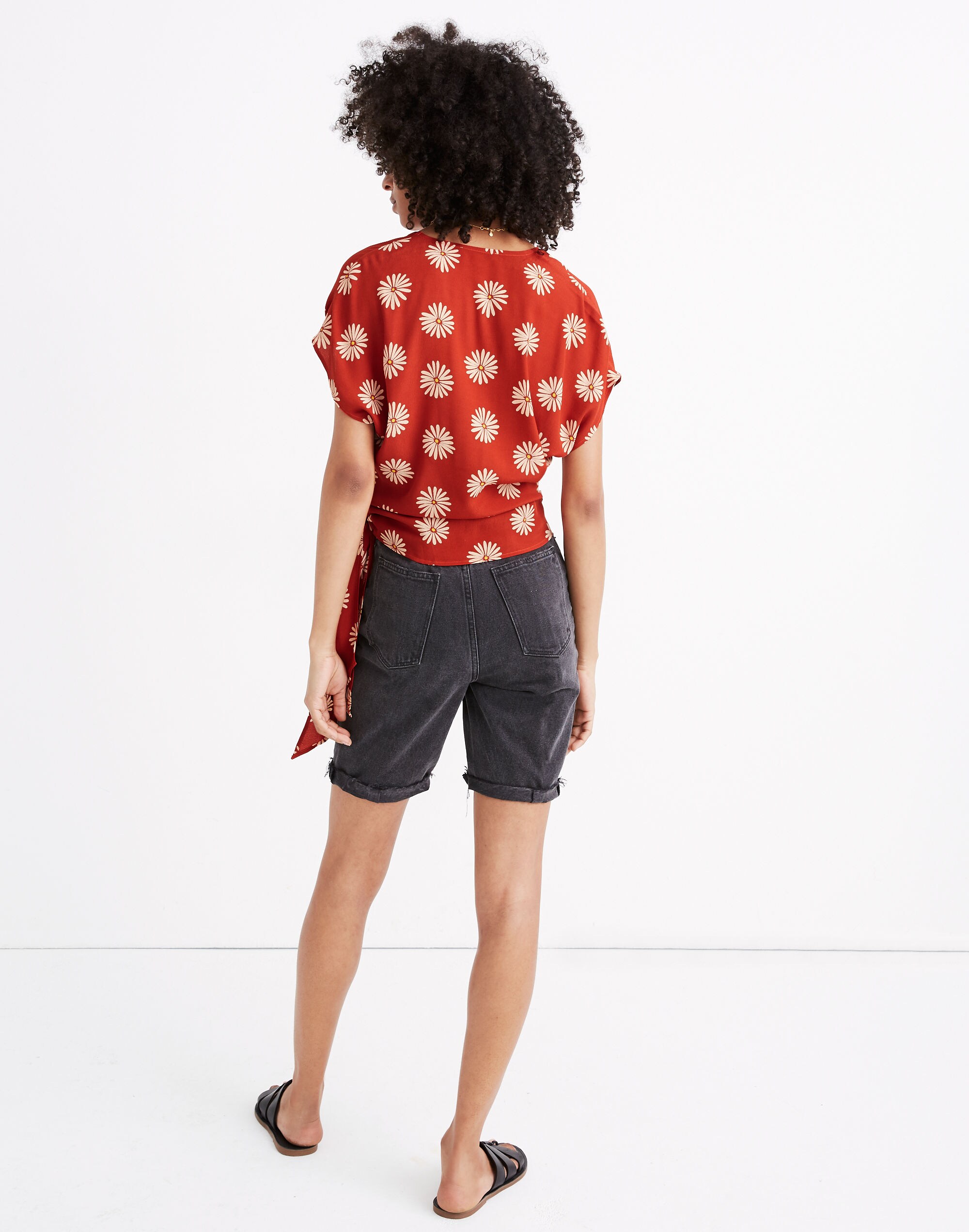 Sash-Tie Wrap Top in in Daisy Daydream