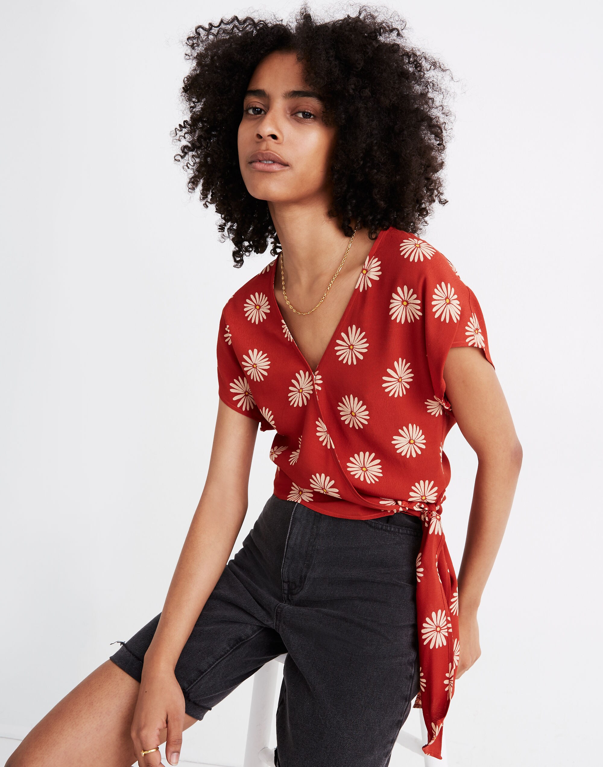 Sash-Tie Wrap Top in in Daisy Daydream