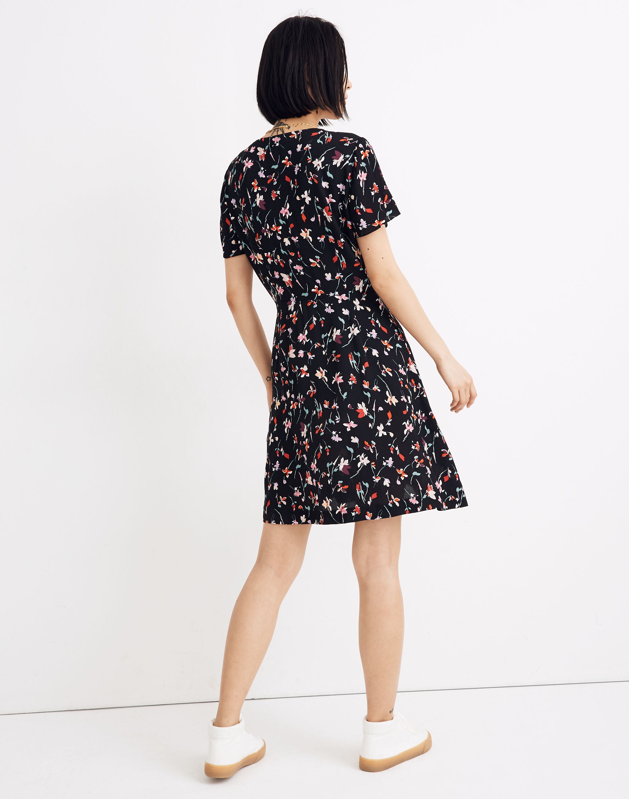 Petite V-Neck Button-Front Mini Dress in Drifting Flowers