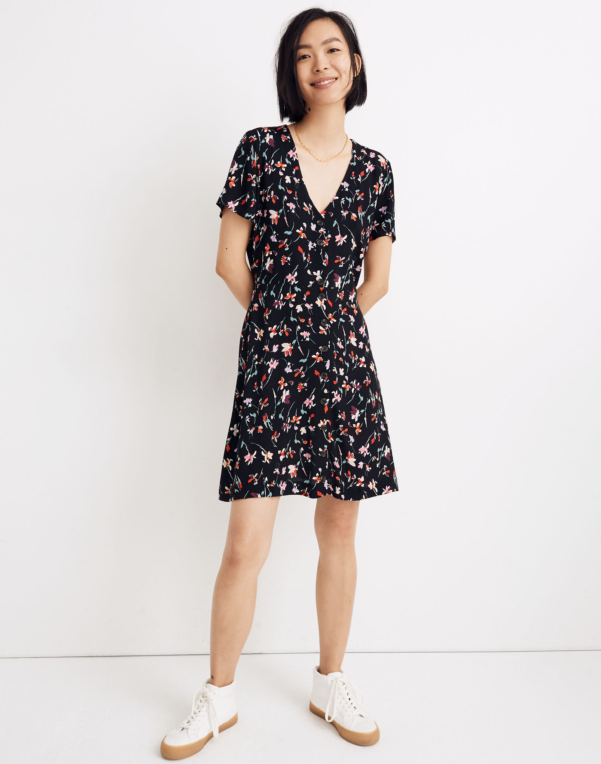 Petite V-Neck Button-Front Mini Dress in Drifting Flowers