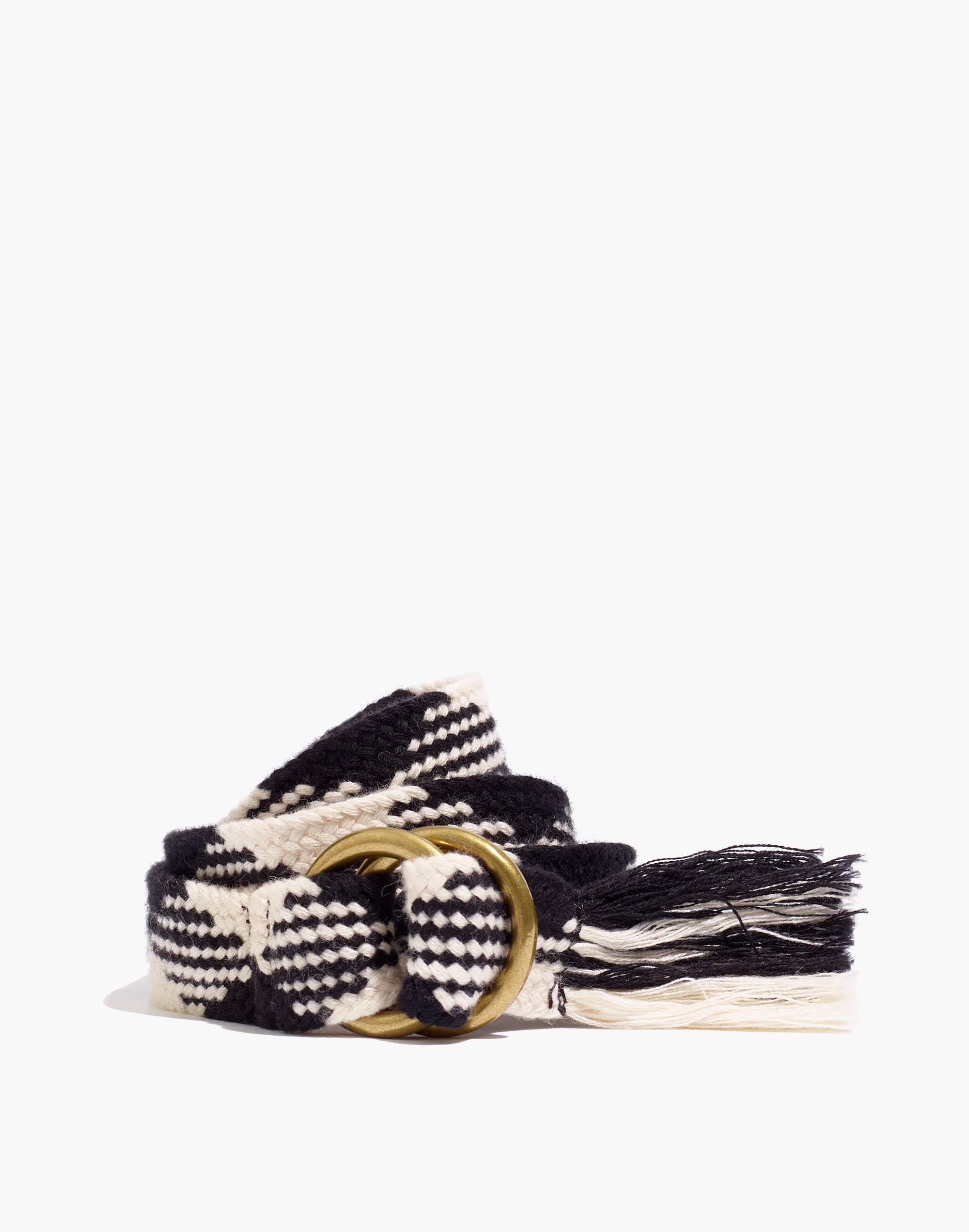 woven o-ring belt in black and white