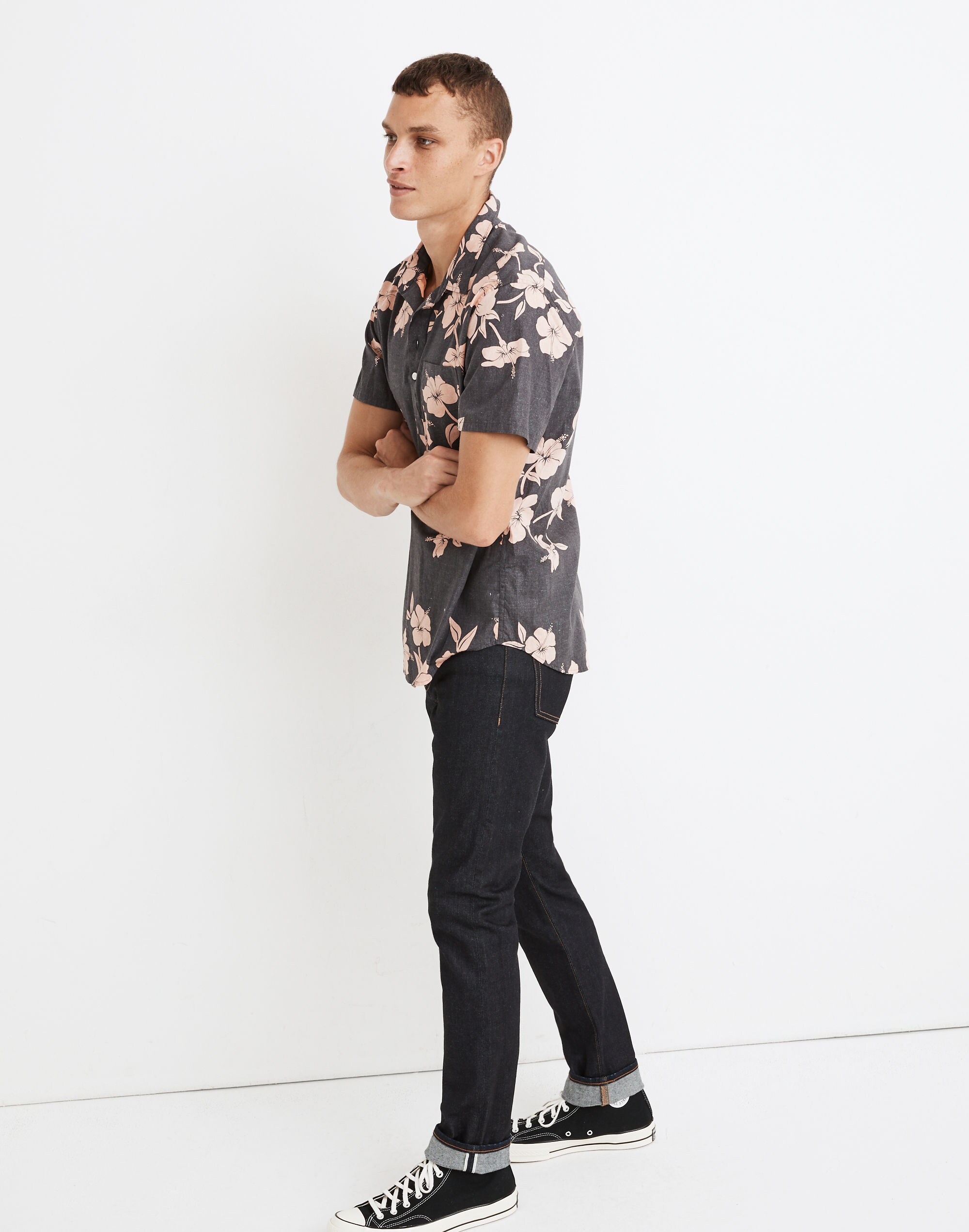 Short-Sleeve Perfect Pullover Shirt in Lei Away