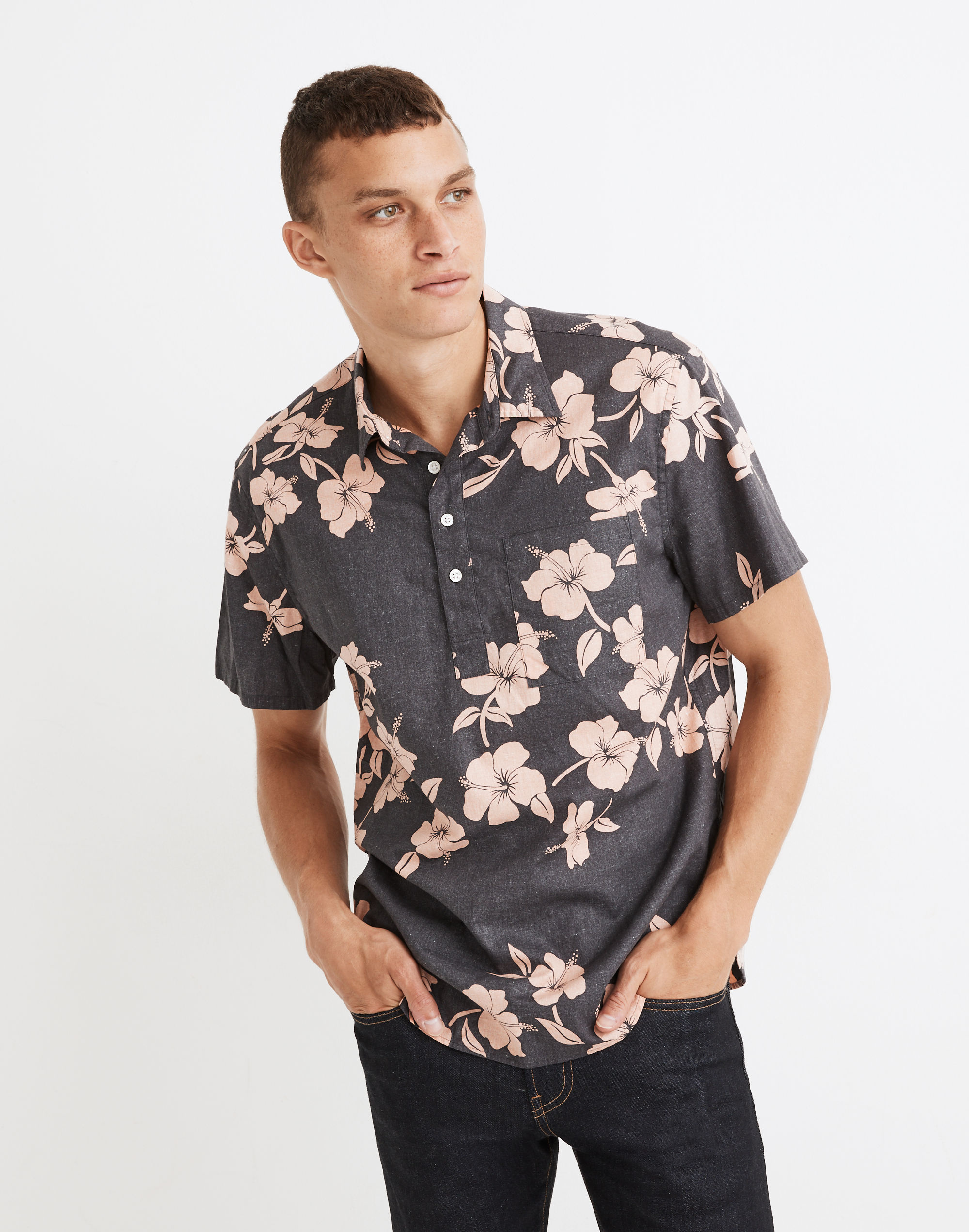 Short-Sleeve Perfect Pullover Shirt in Lei Away