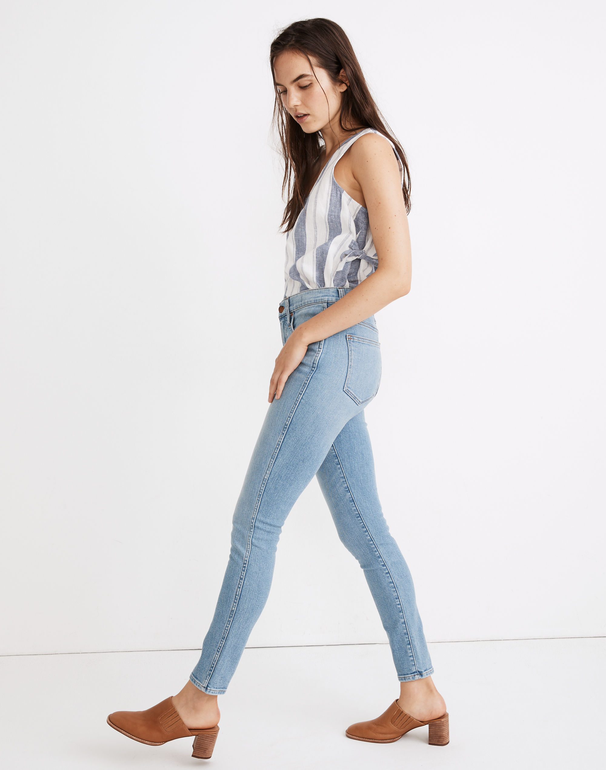 10" High-Rise Skinny Jeans in Annapolis Wash