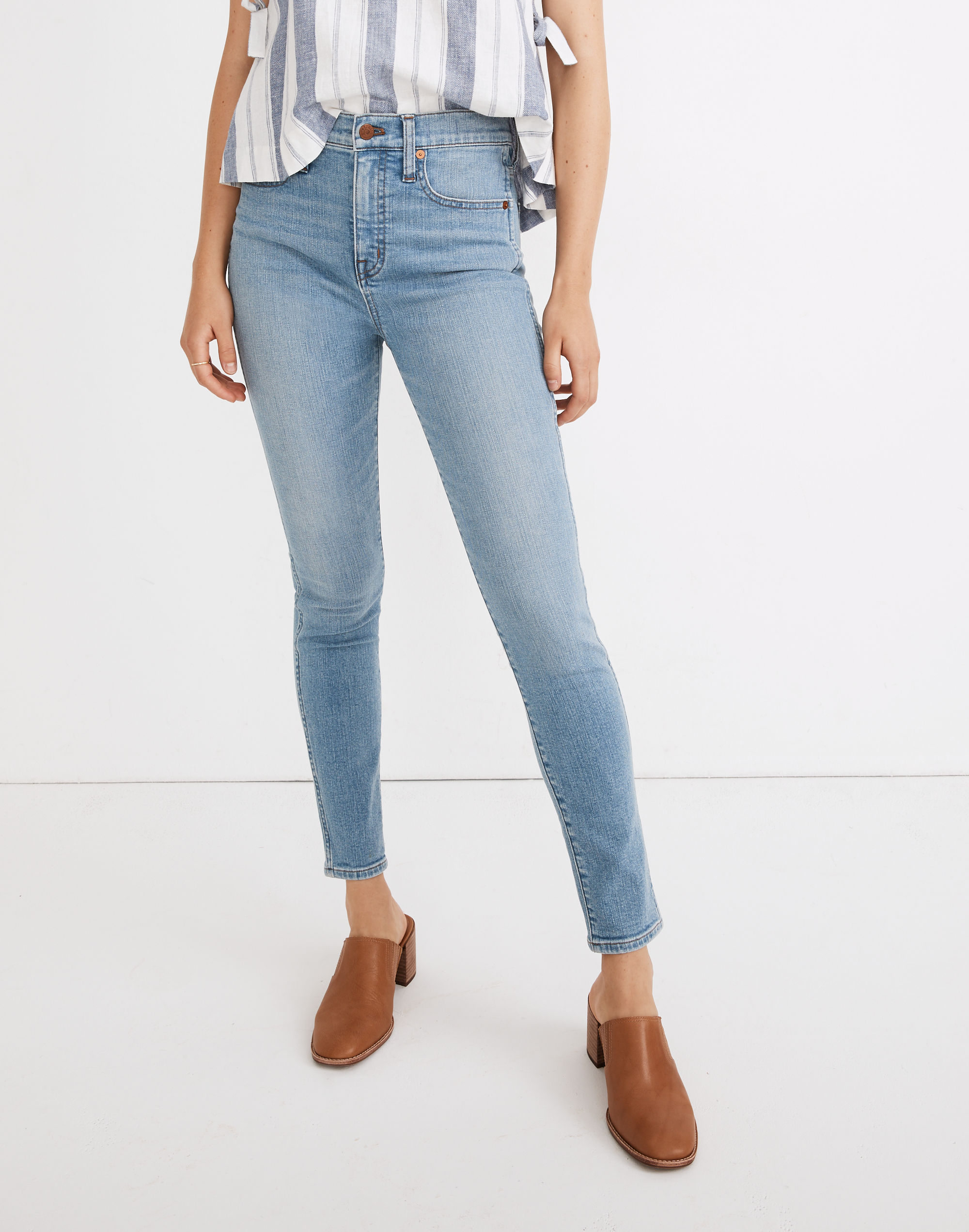 10" High-Rise Skinny Jeans in Annapolis Wash