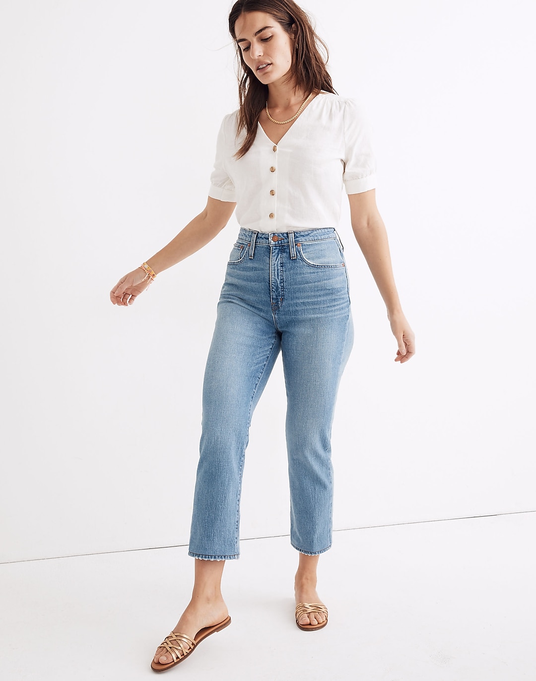 Curvy Classic Straight Jeans in Meadowland Wash