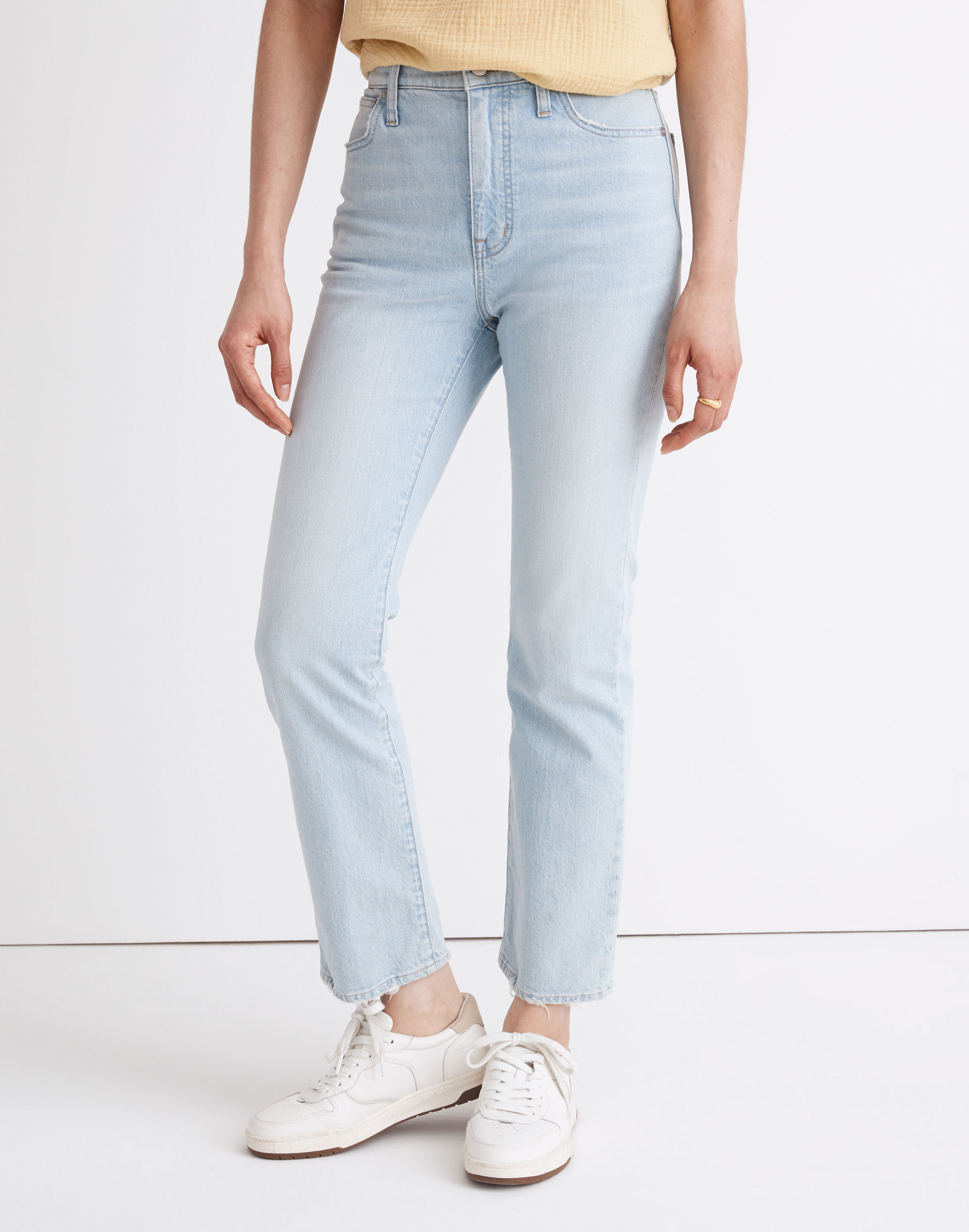 Petite Slim Demi-Boot Jeans in Bellmeade Wash