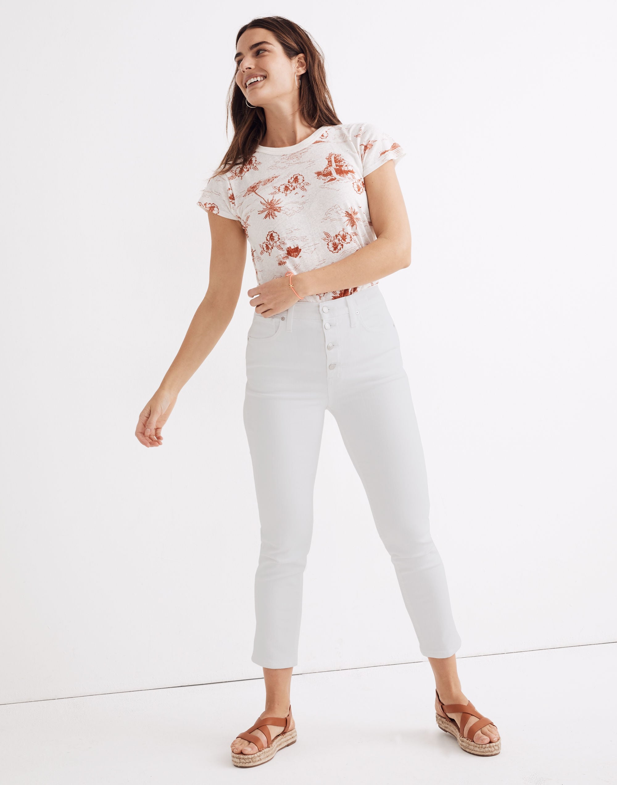 Petite Stovepipe Jeans in Pure White: Button-Front Edition