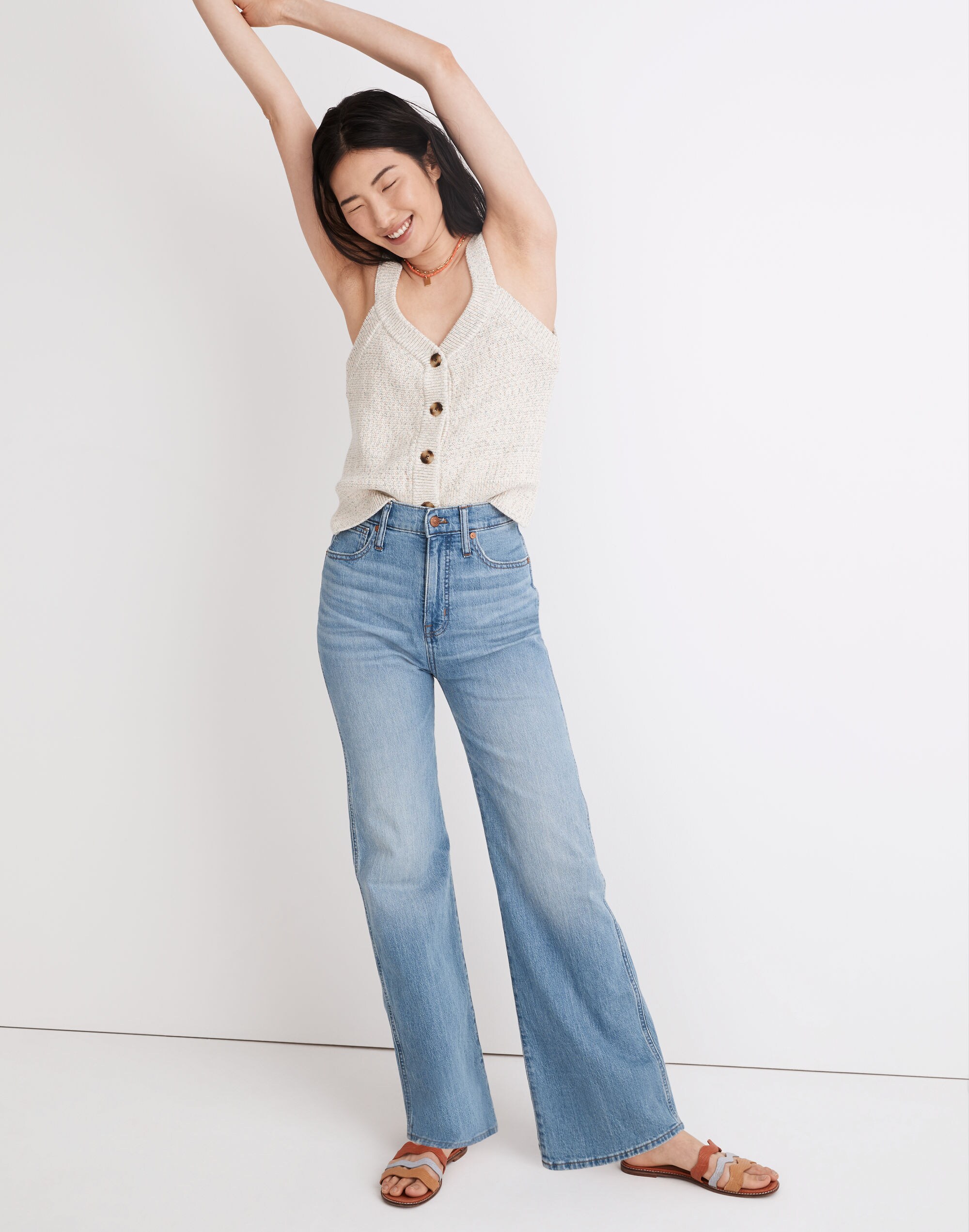 11" High-Rise Flare Jeans in Conwell Wash