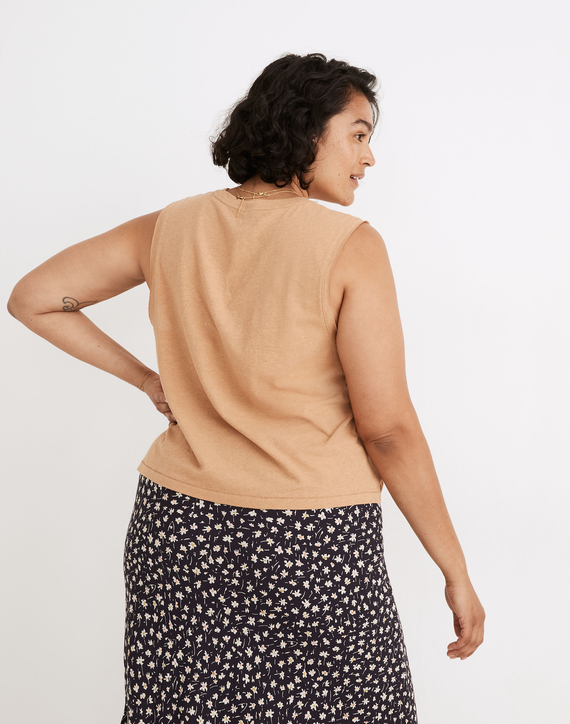 Raw-Edge Hangout Muscle Tank