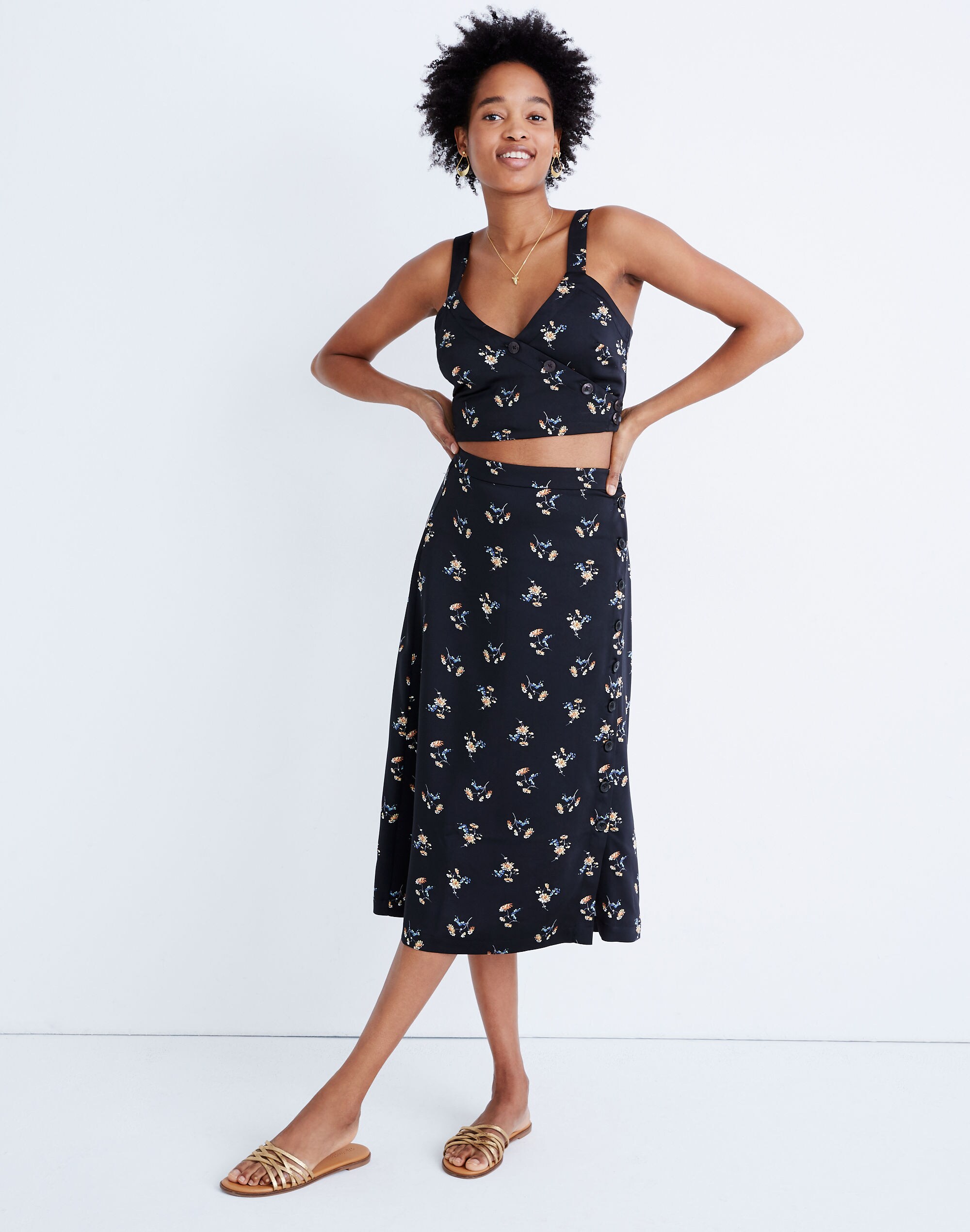 Side-Button Midi Skirt in Marseille Daisies