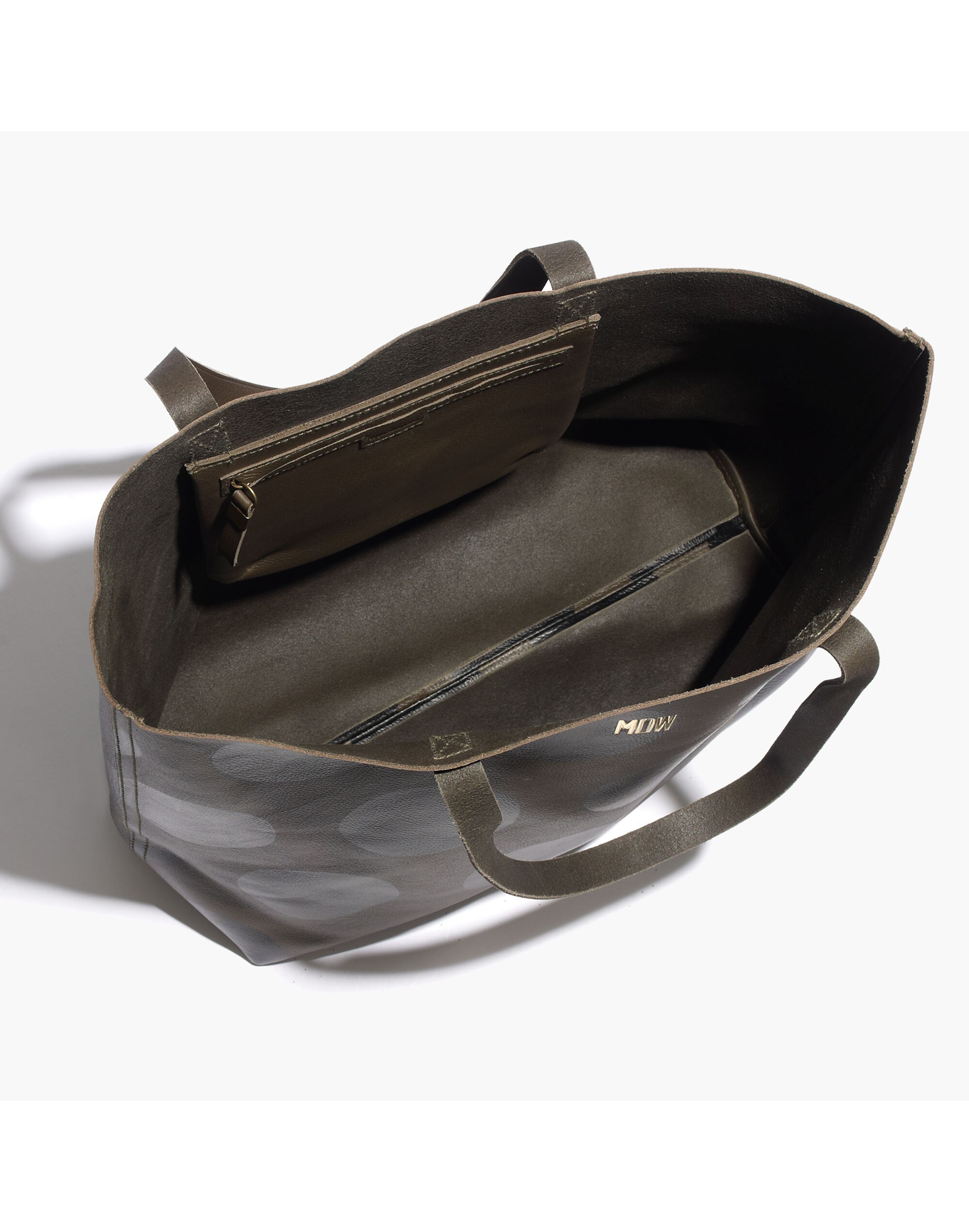 The Transport Tote in Softdot