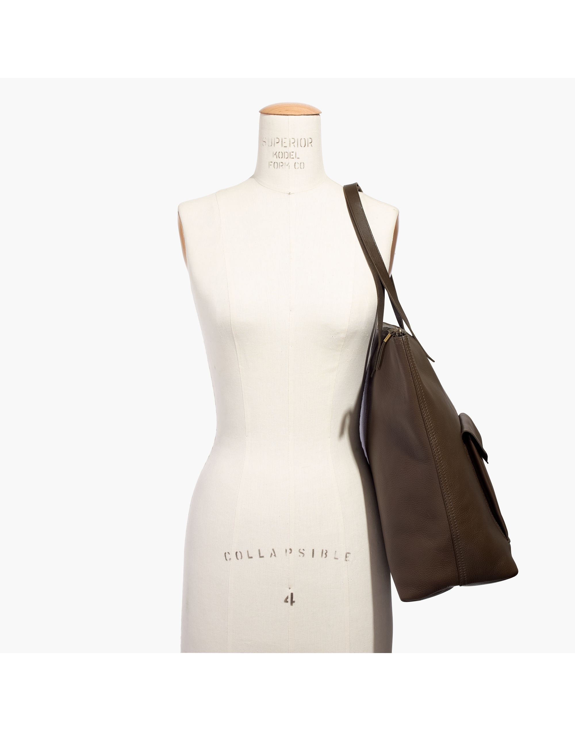 The Transport Satchel with Pockets